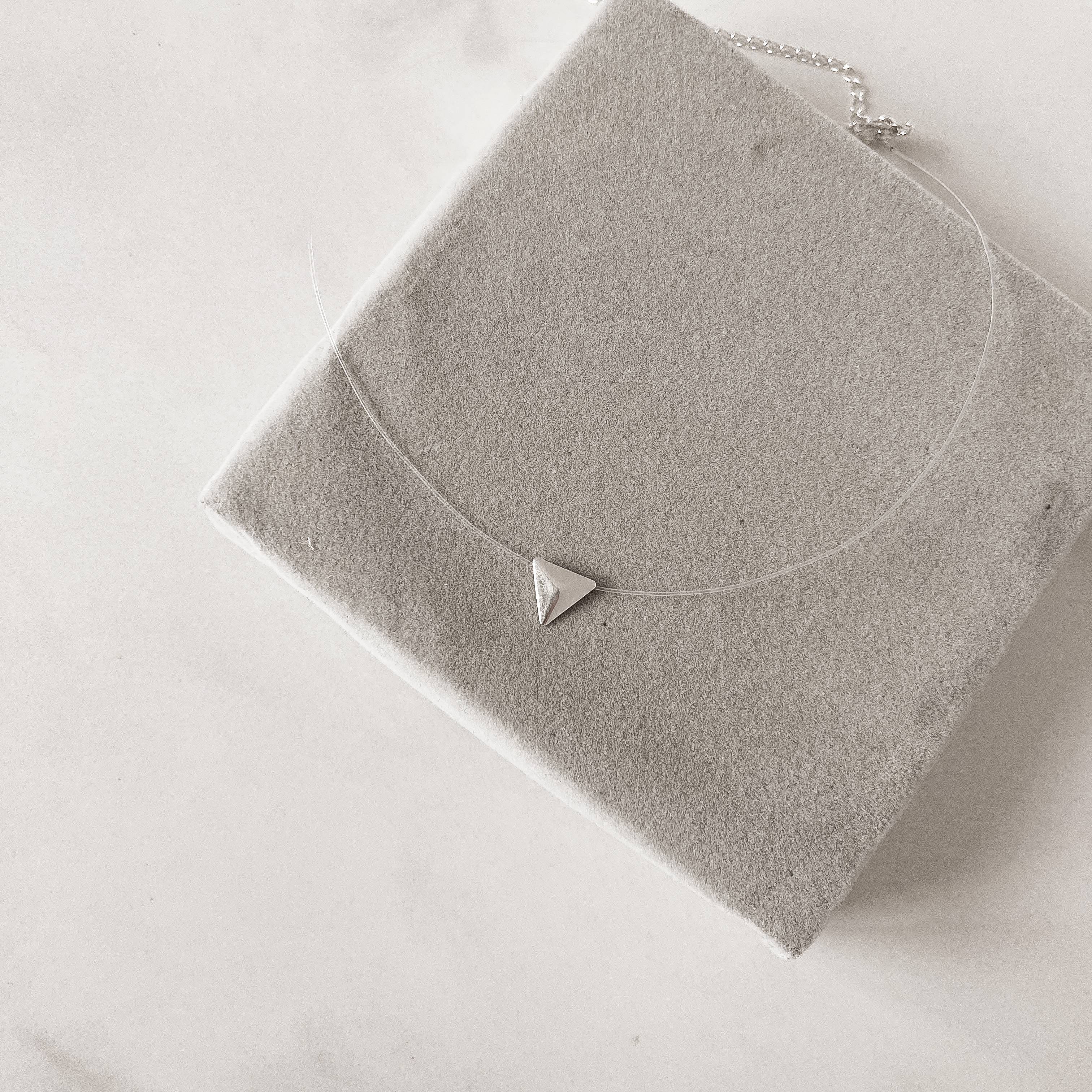 Imagem Colar nylon triângulo 35cm + alongadora