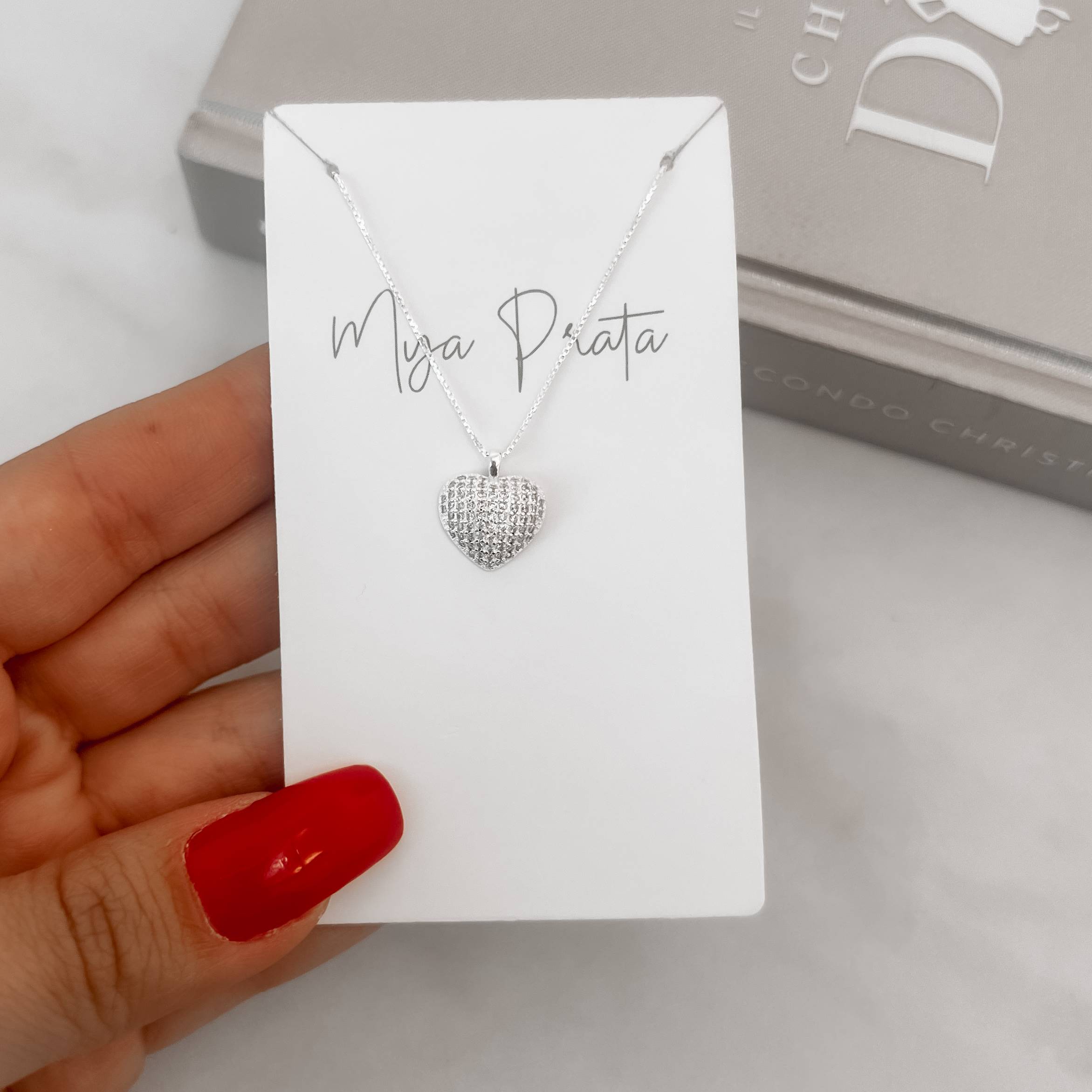 Colar pingente coração cravejado 11mm 40+3cm