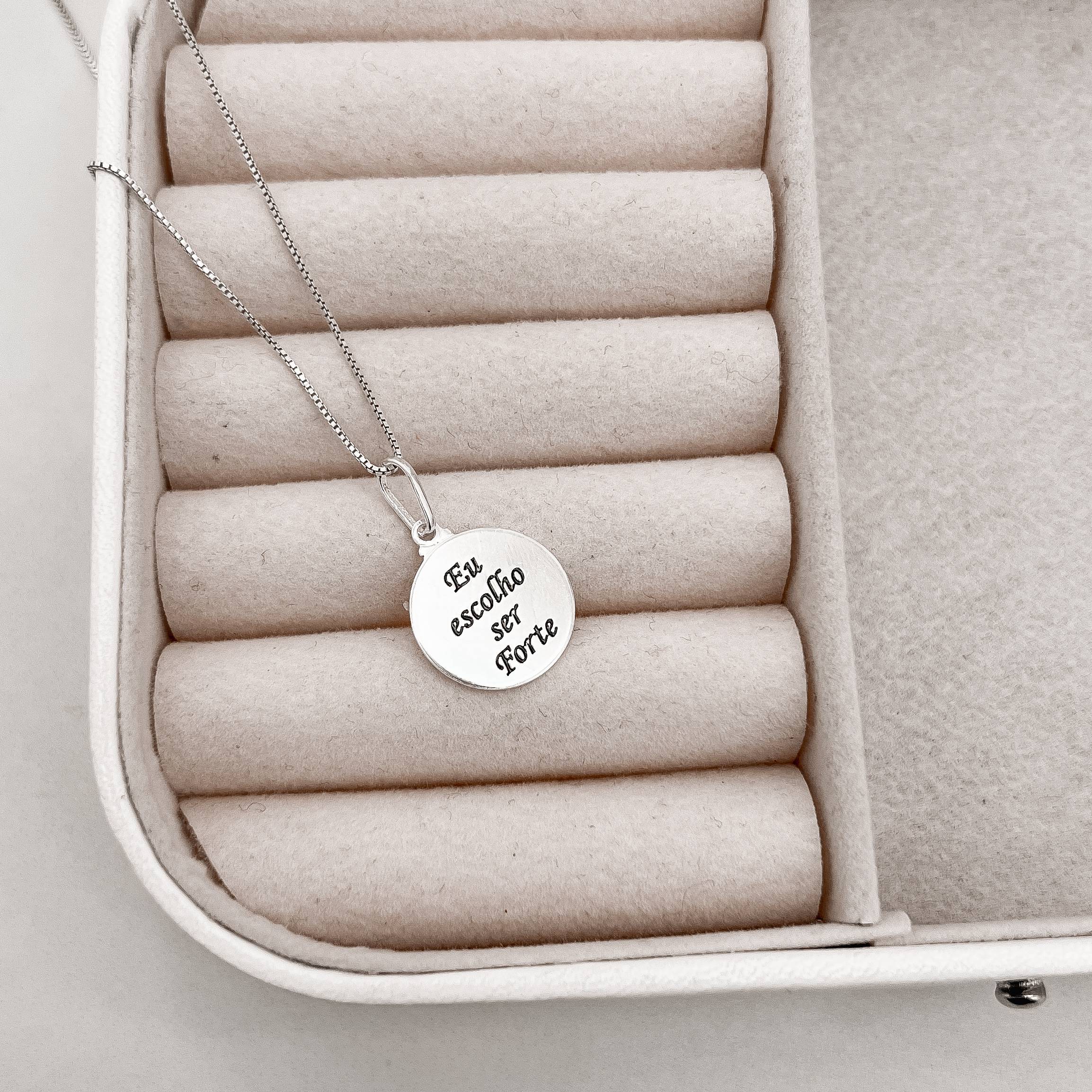 Imagem Colar pingente medalha eu escolho ser forte 15mm 45cm