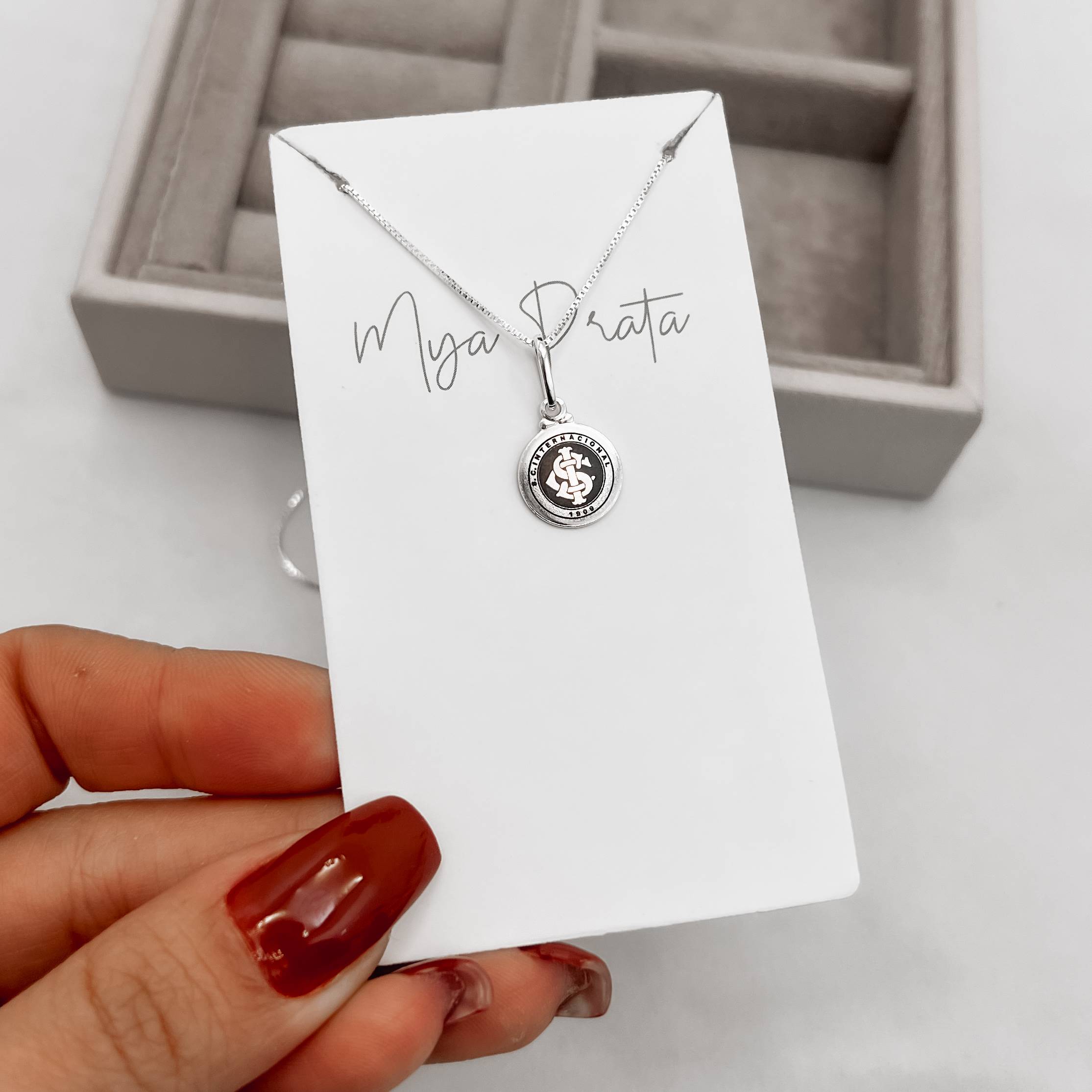 Imagem Colar pingente medalha time Internacional 12mm 40cm