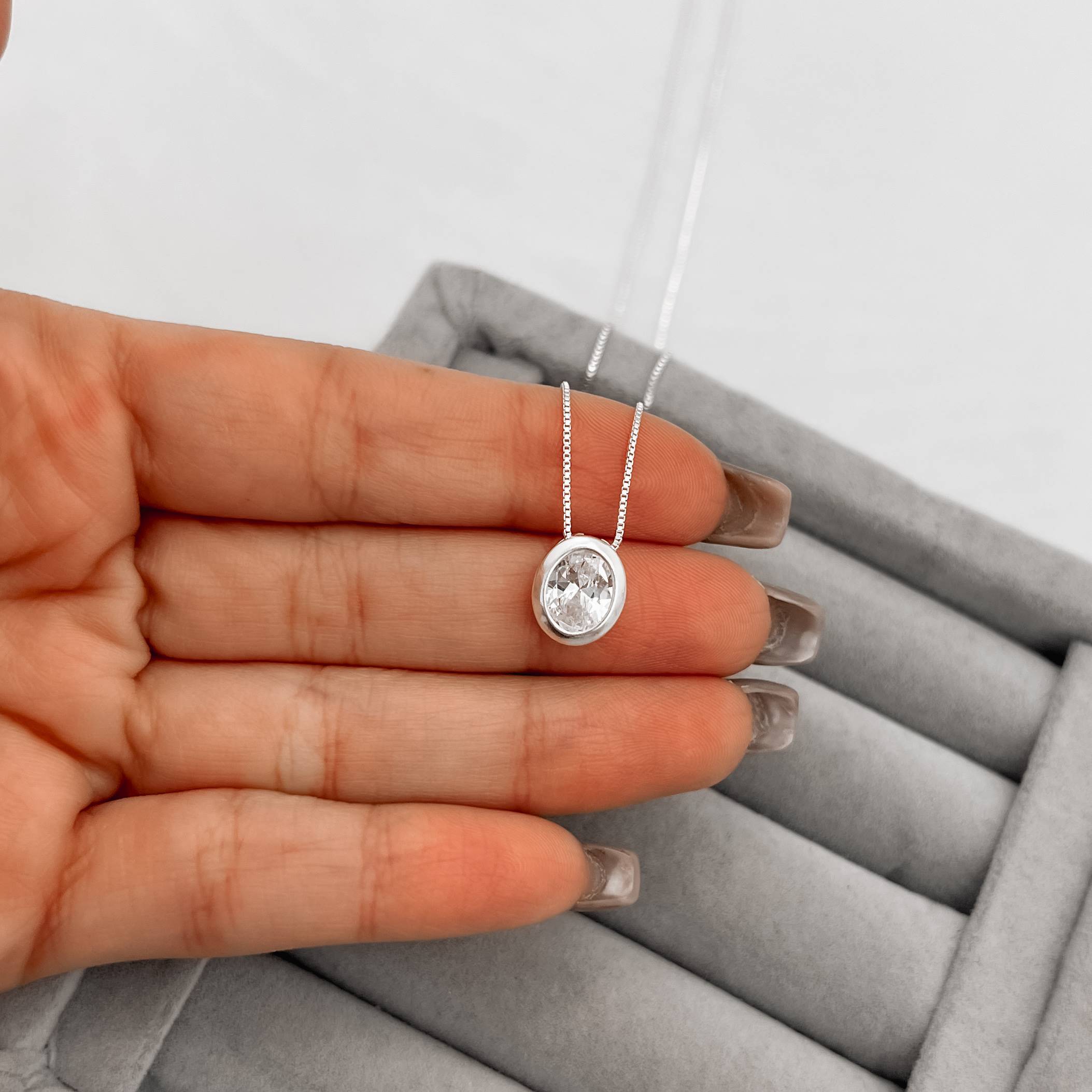 Imagem Colar zircônia oval cristal 11mm 45cm