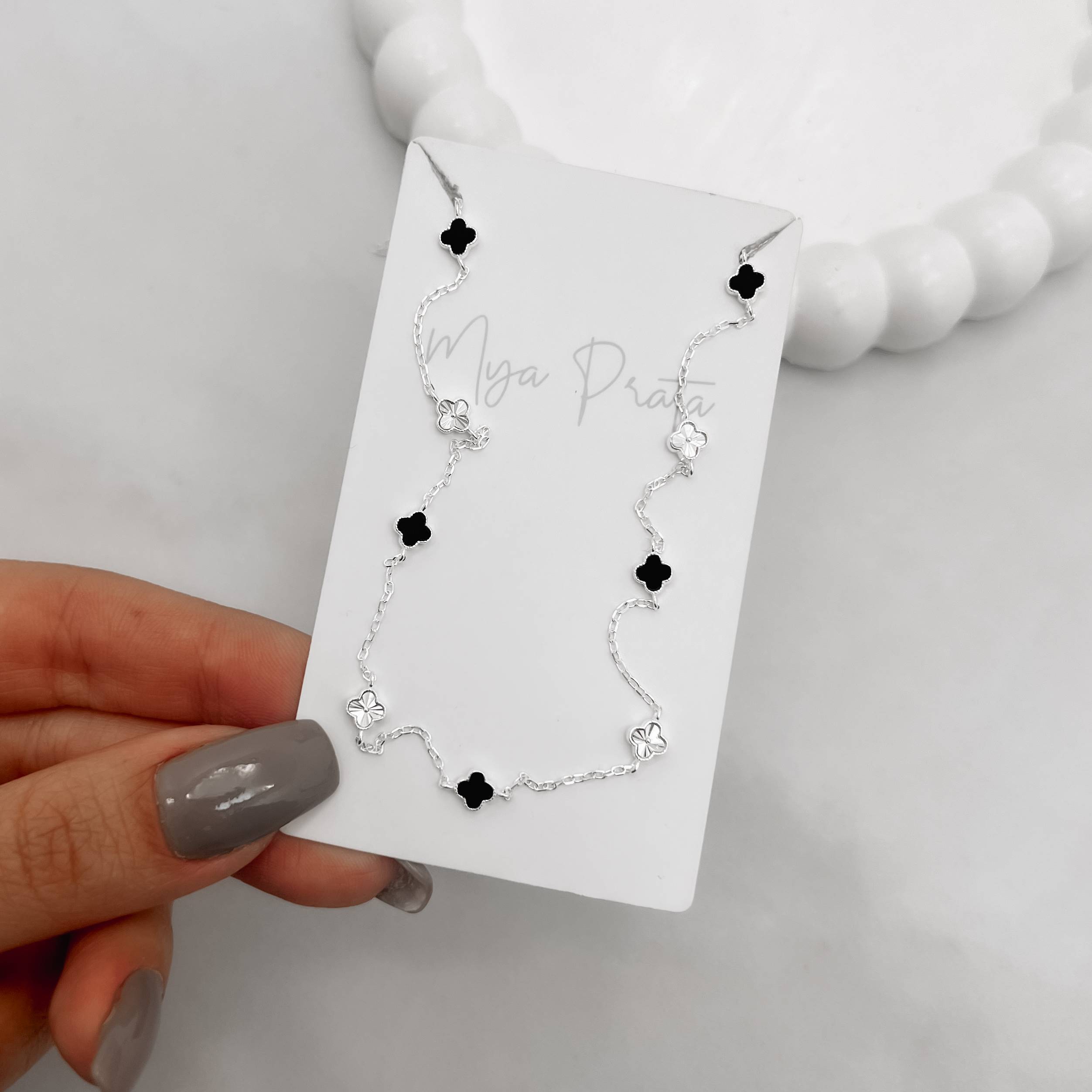 Imagem Colar entremeio trevos pedra ônix e vinco 5mm corrente cadeado 45+5cm