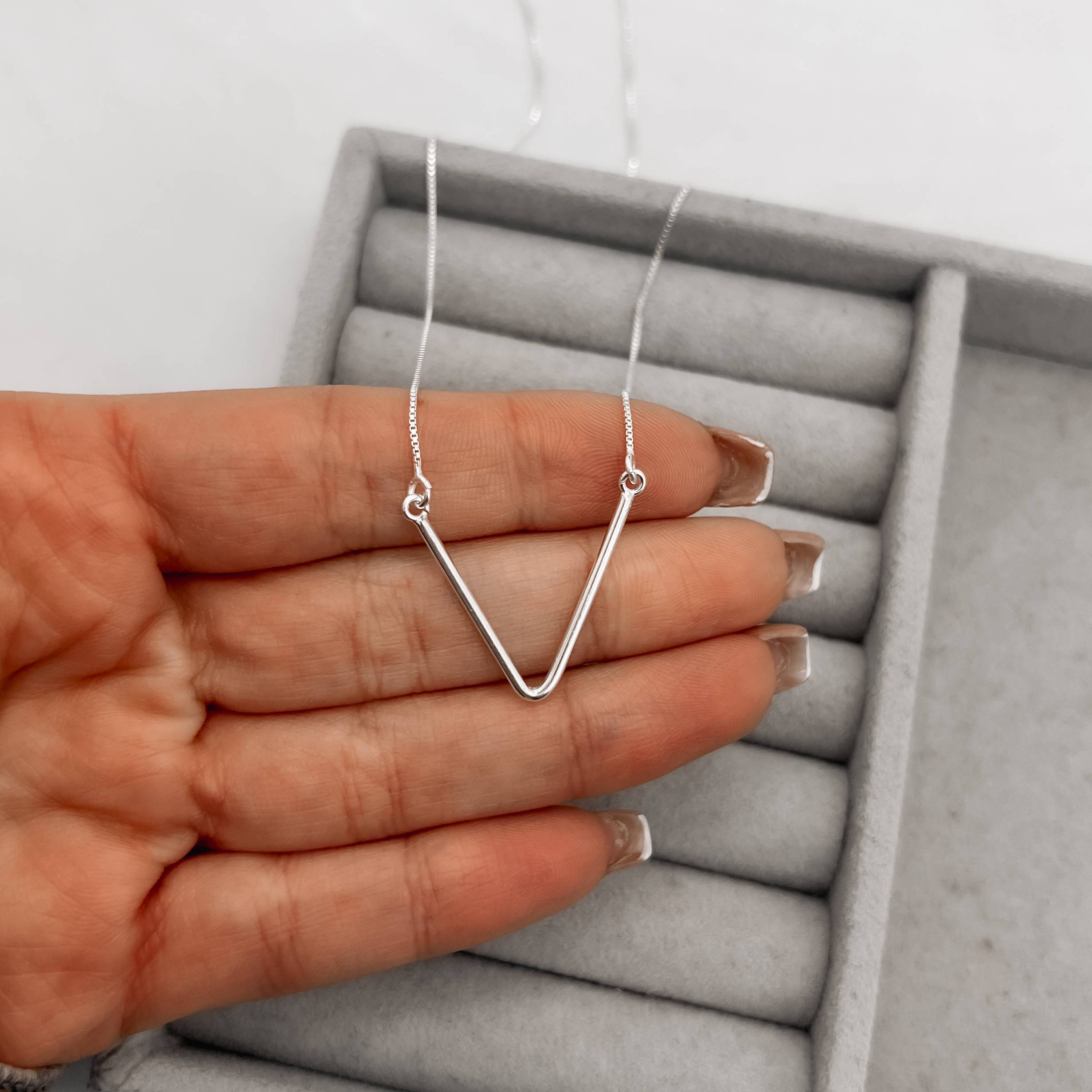 Imagem Secundária Colar V 20mm v12 45cm