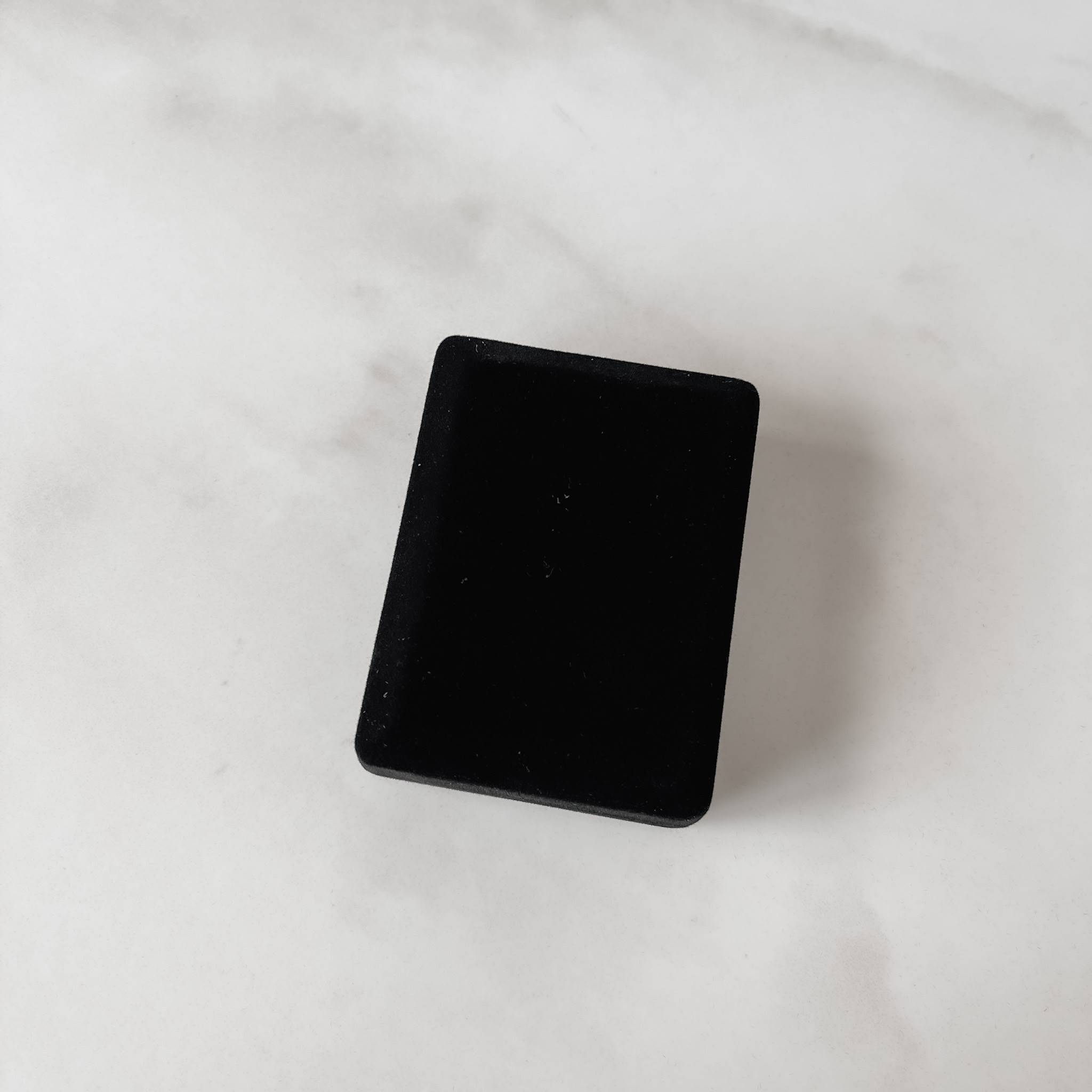 Imagem Secundária Porta joias colar 57 x 76mm preto interior preto