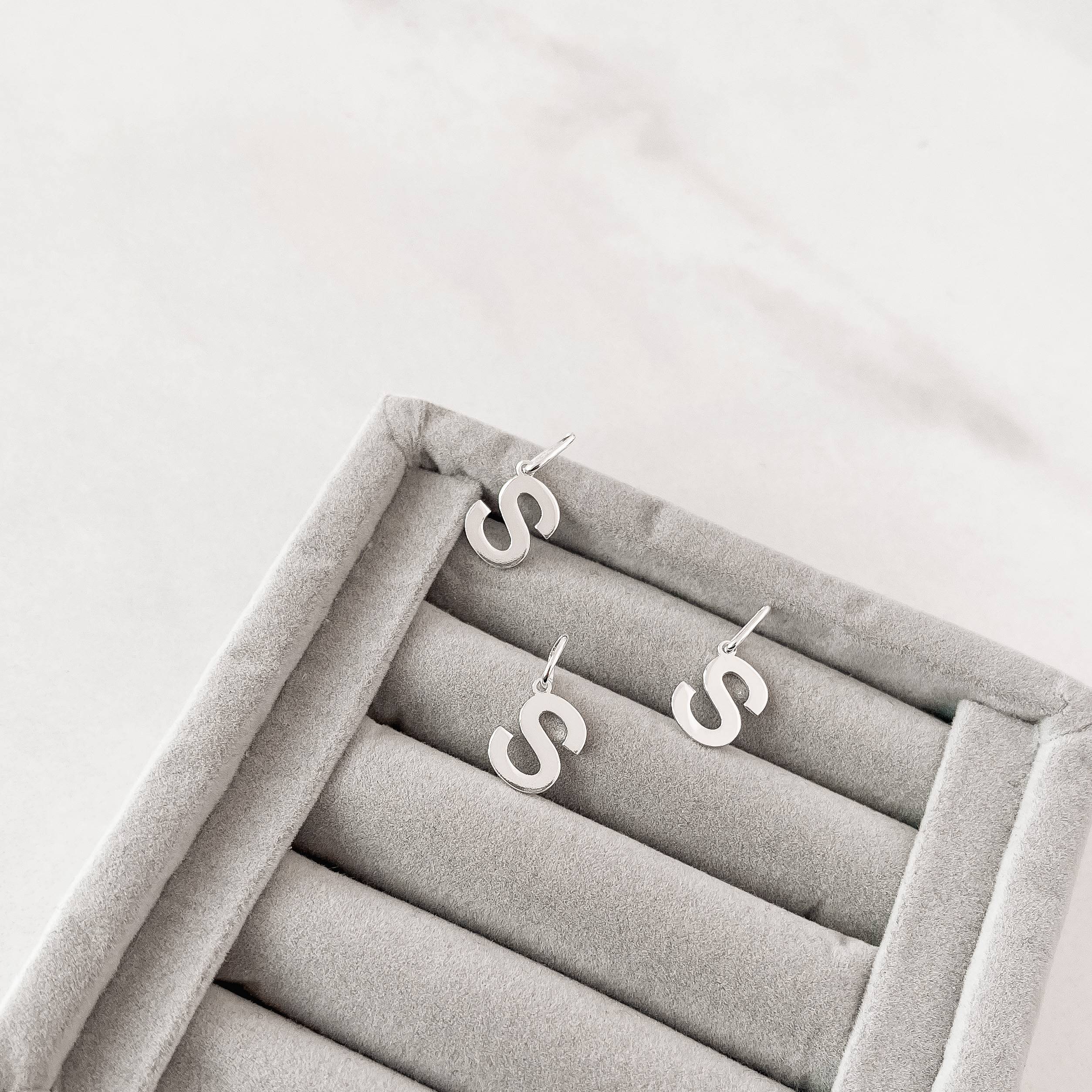 Imagem Pingente letra S