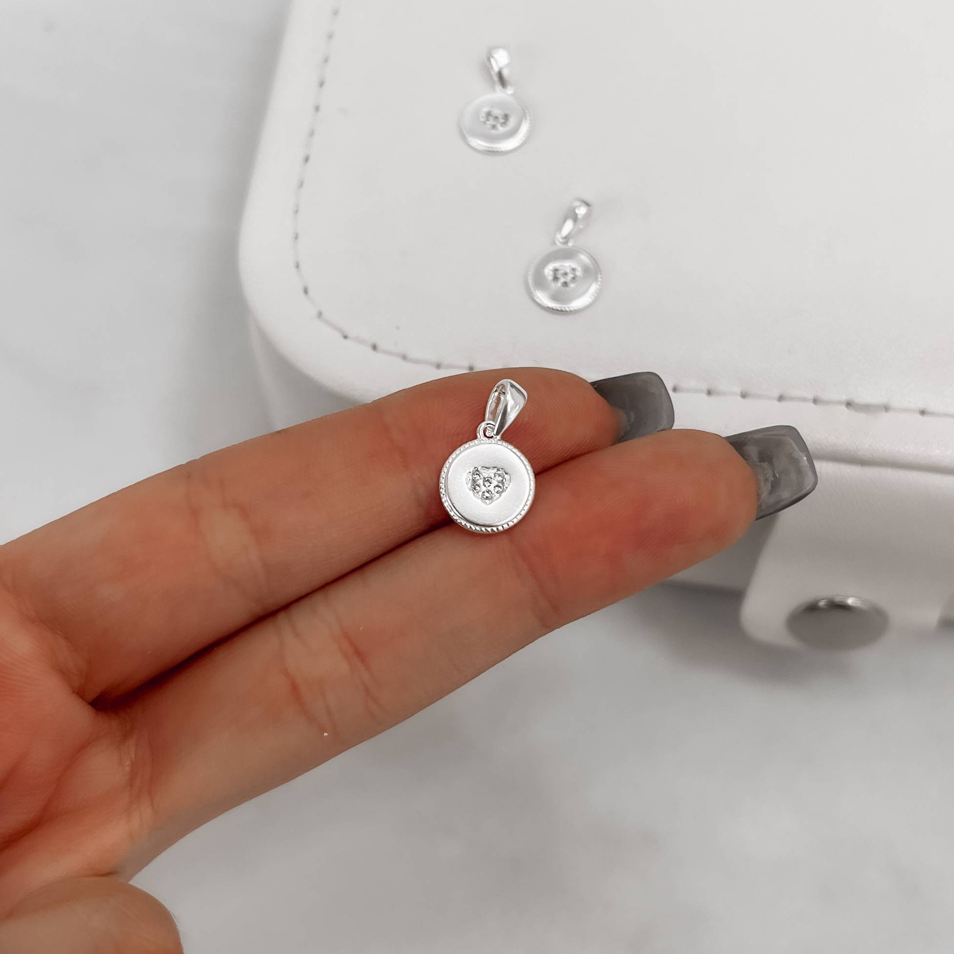 Imagem Secundária Pingente medalha coração cravejado 9mm