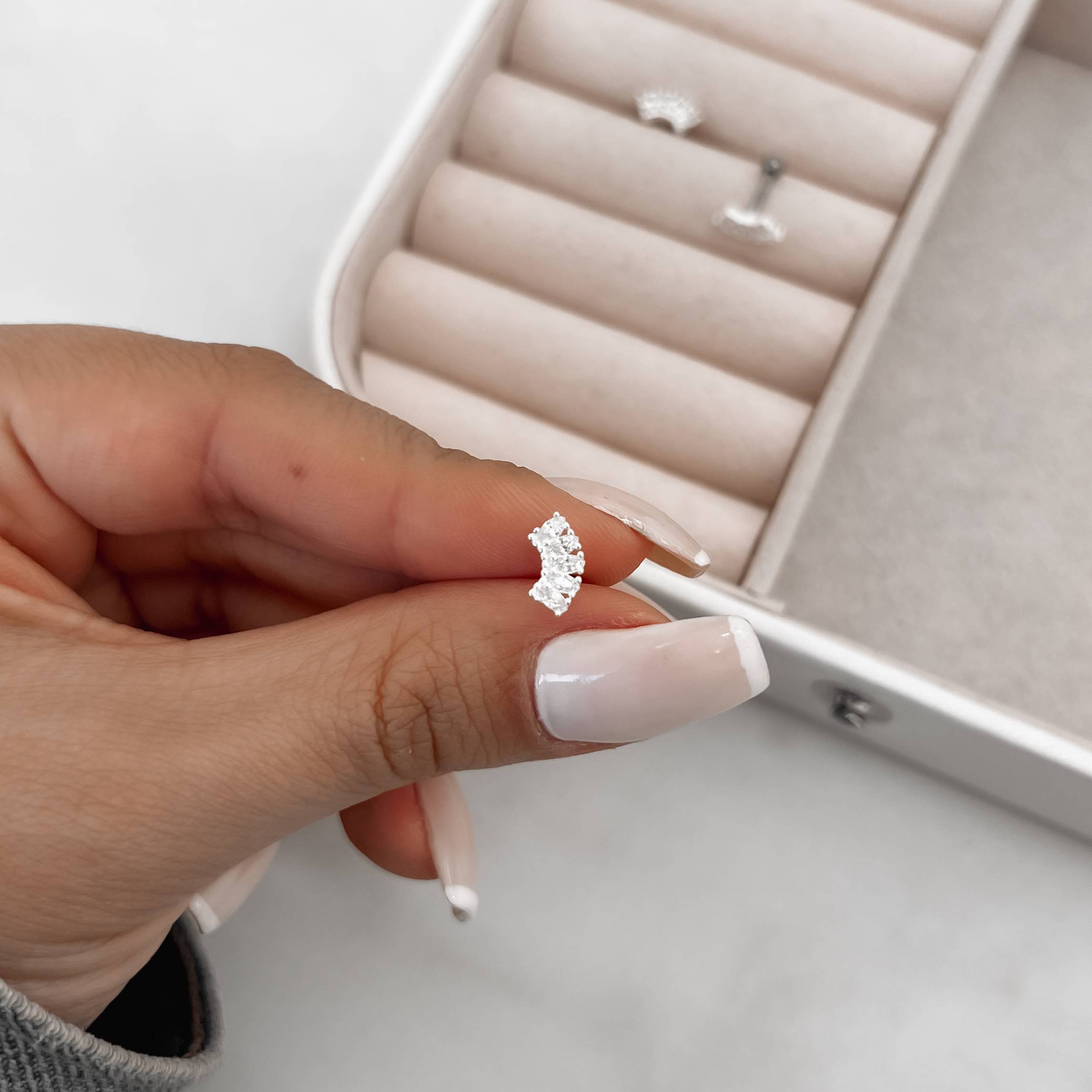 Piercing haste zircônias navetes 9mm