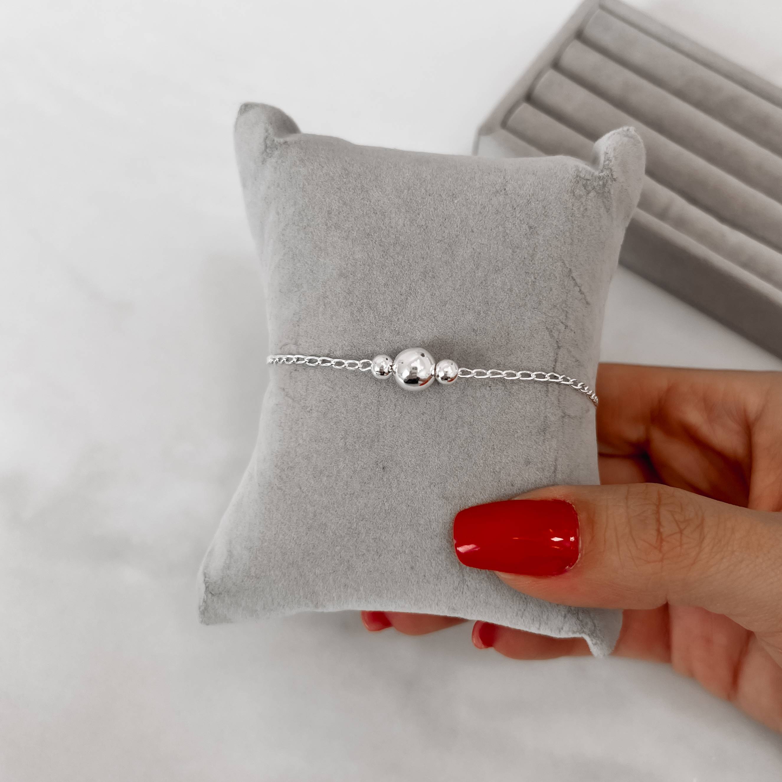 Imagem Pulseira entremeio bolas 4 e 7mm