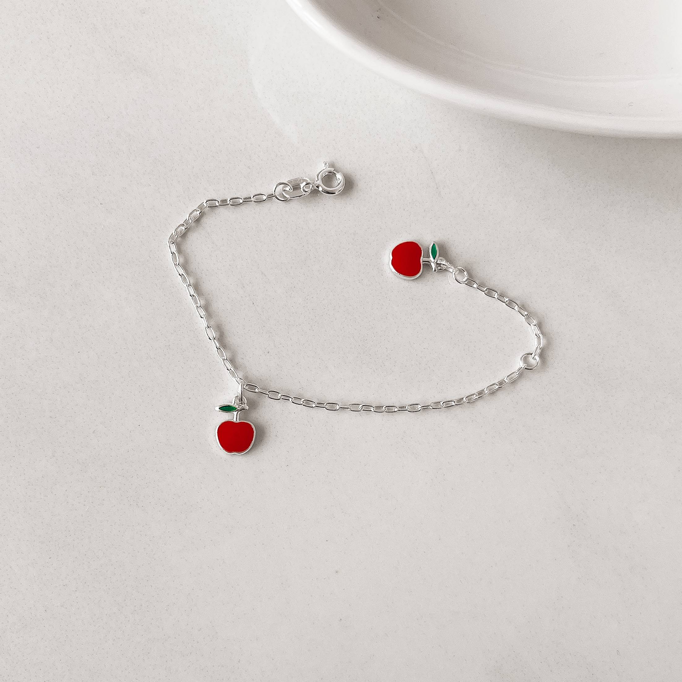 Pulseira infantil pingentes maçã resina 10mm