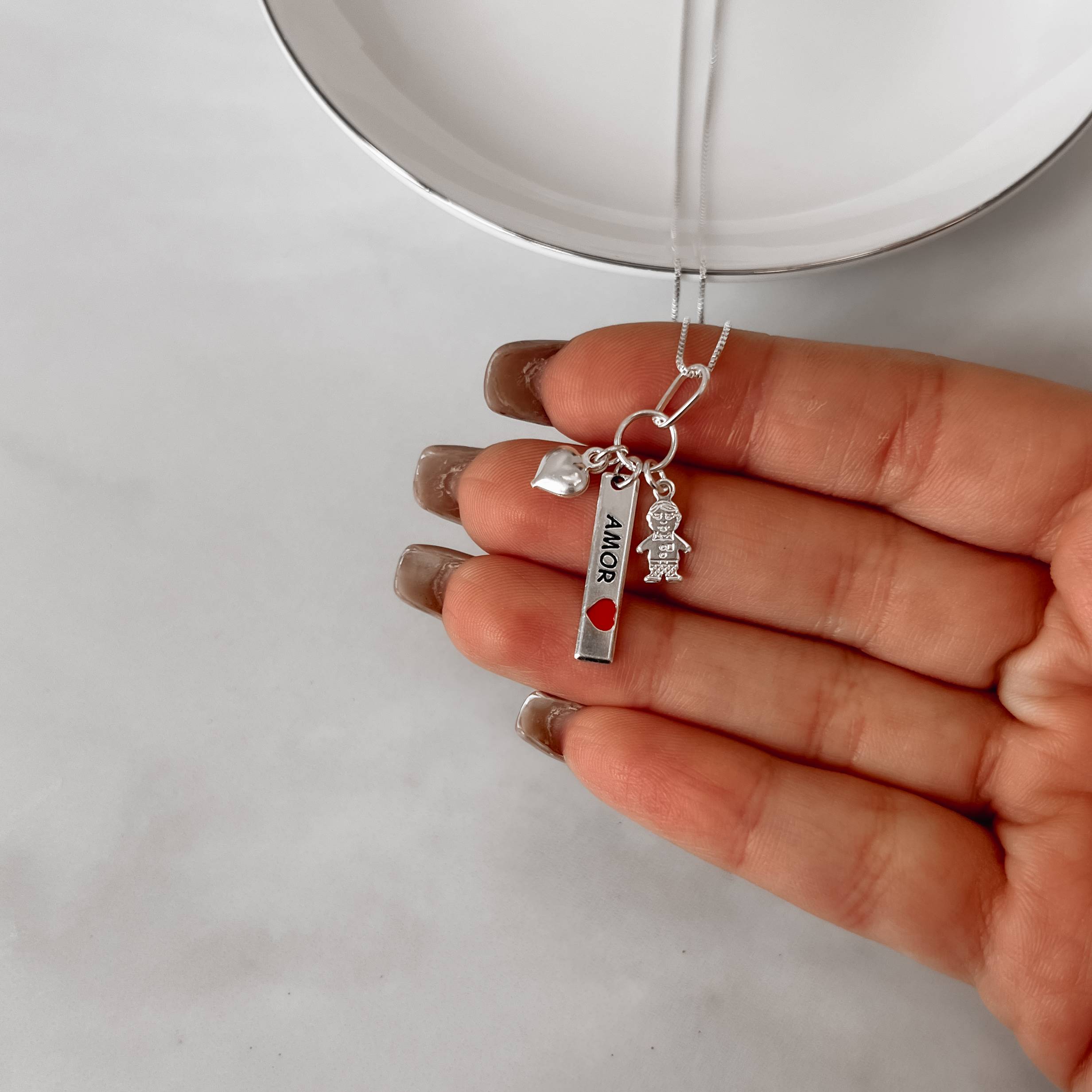 Imagem Secundária Colar pingente patuá amor, coração, menino 45cm