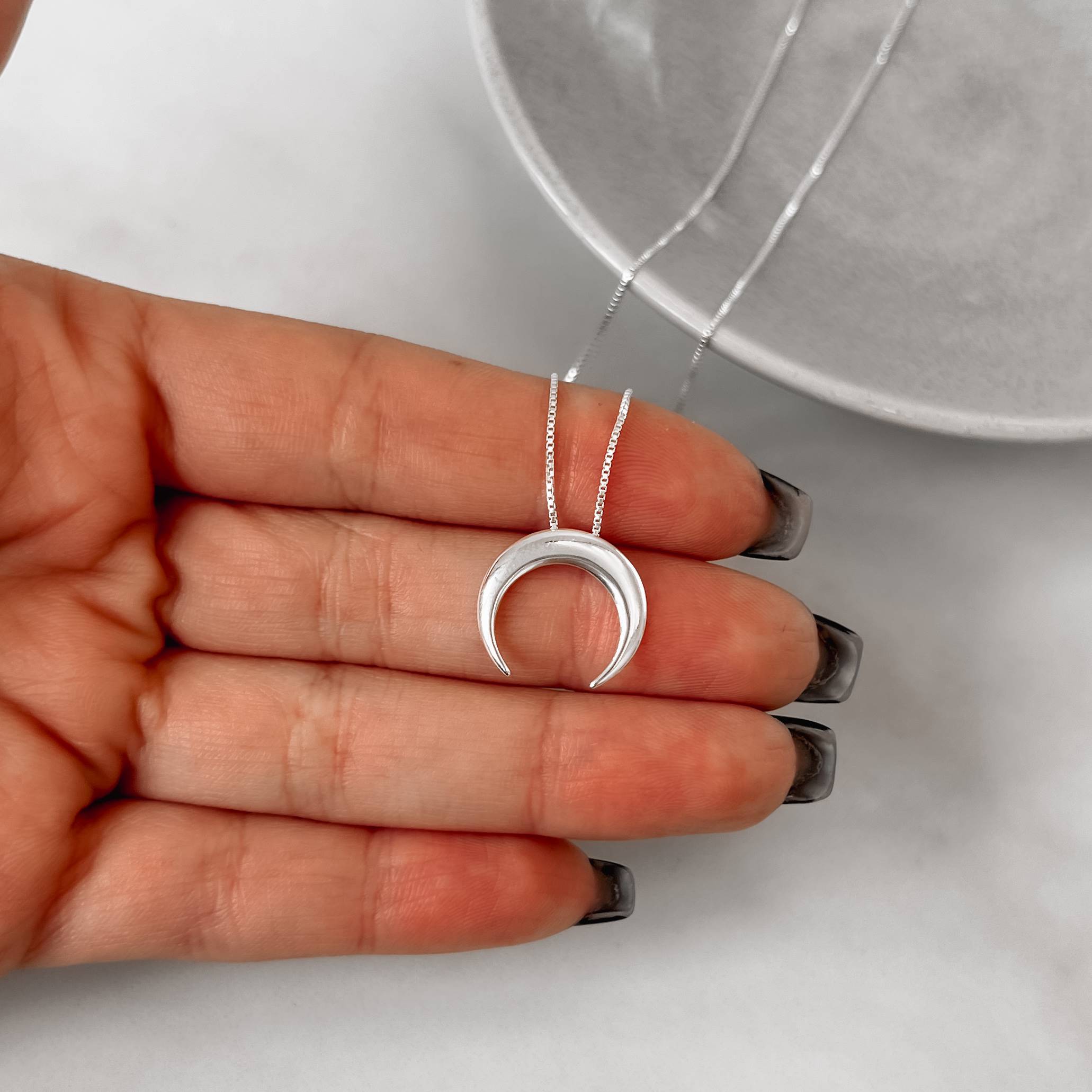 Imagem Colar lua invertida 16mm 45cm