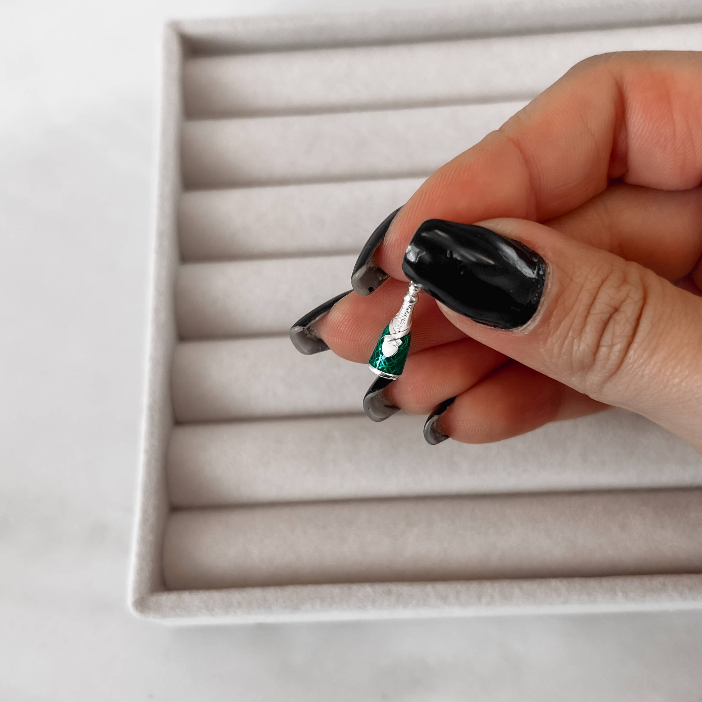 Imagem Secundária Berloque pingente espumante 3D 16mm resina