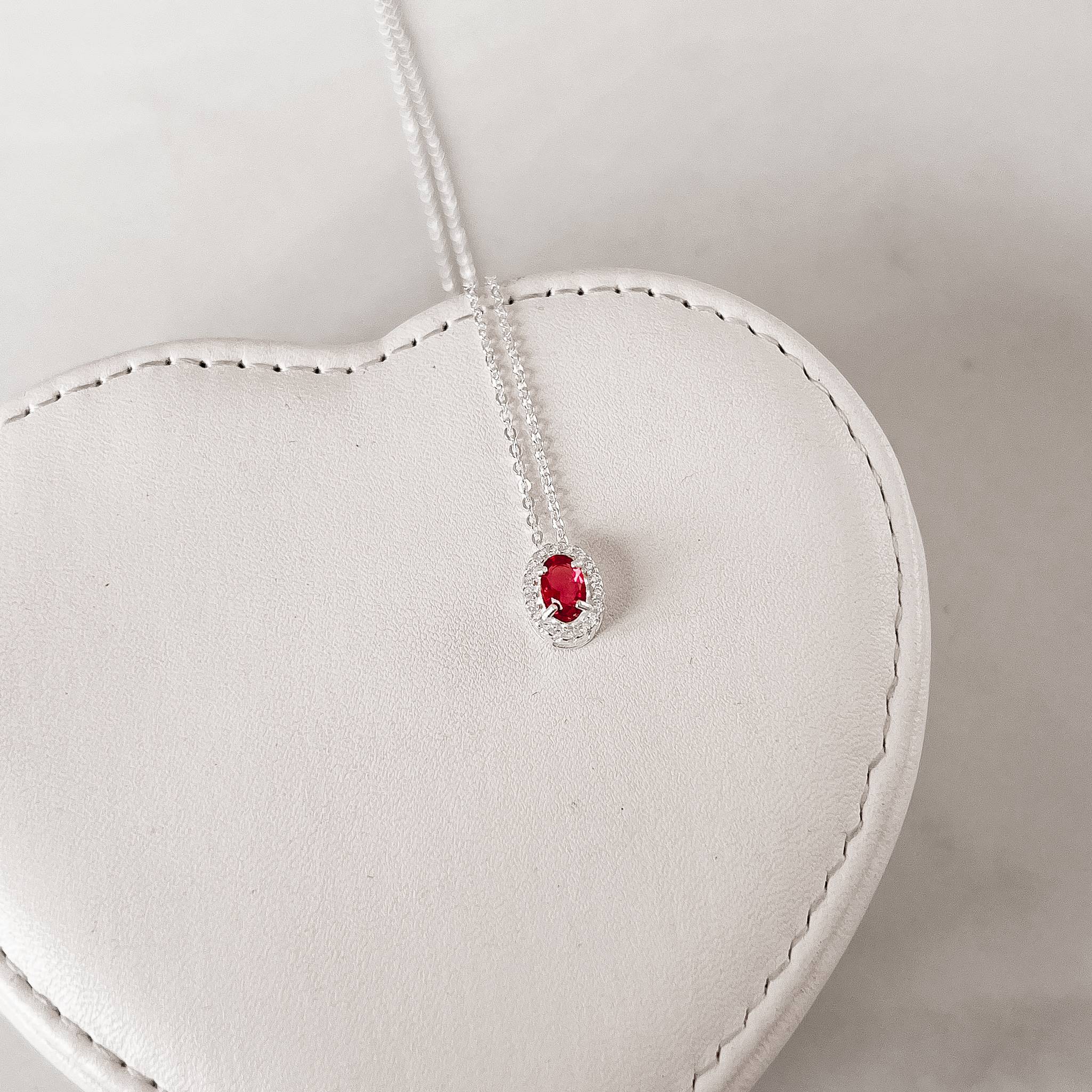 Imagem Colar zircônia oval cereja com cravejado 10mm corrente cadeadinho 45cm