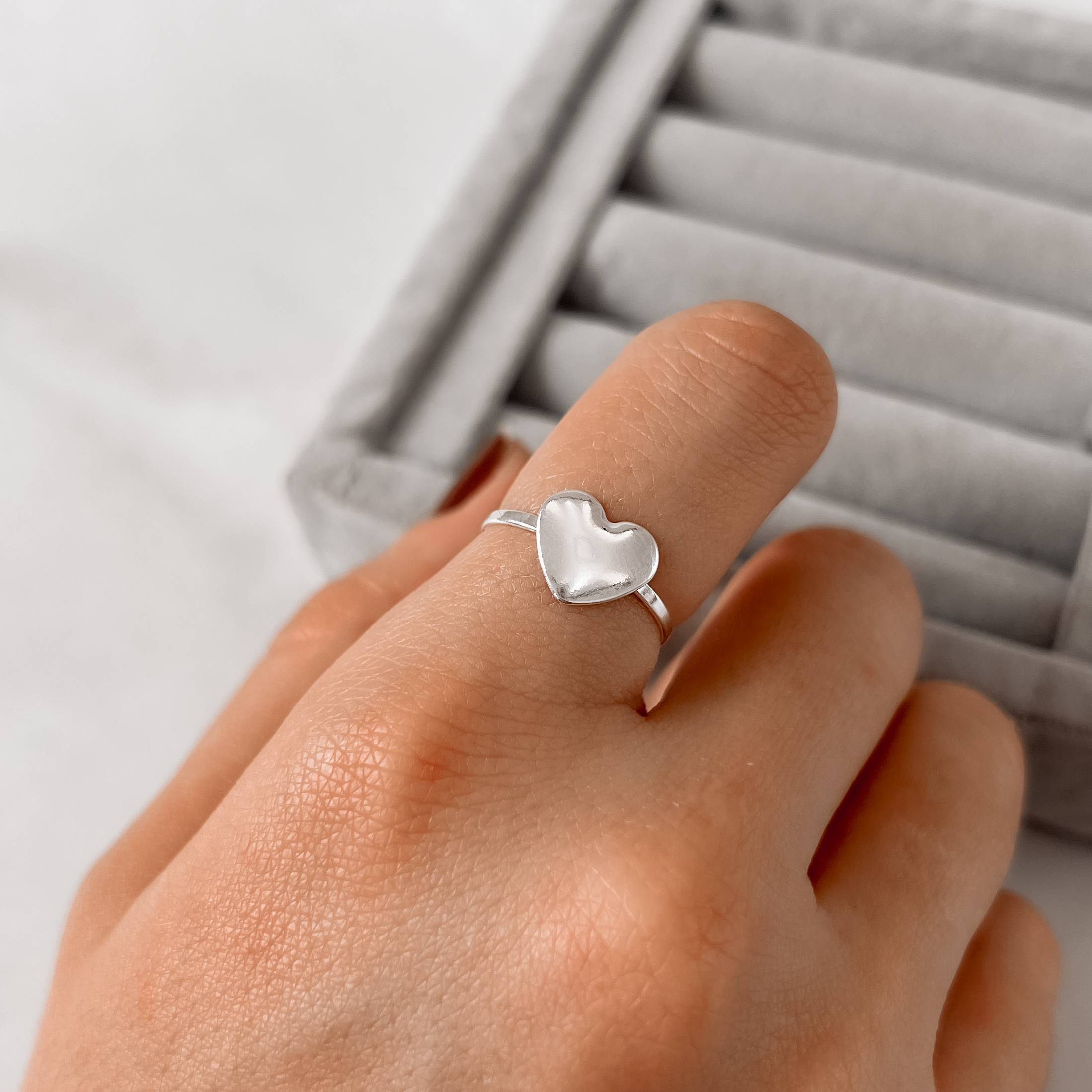 Imagem Secundária Anel fino coração 10mm