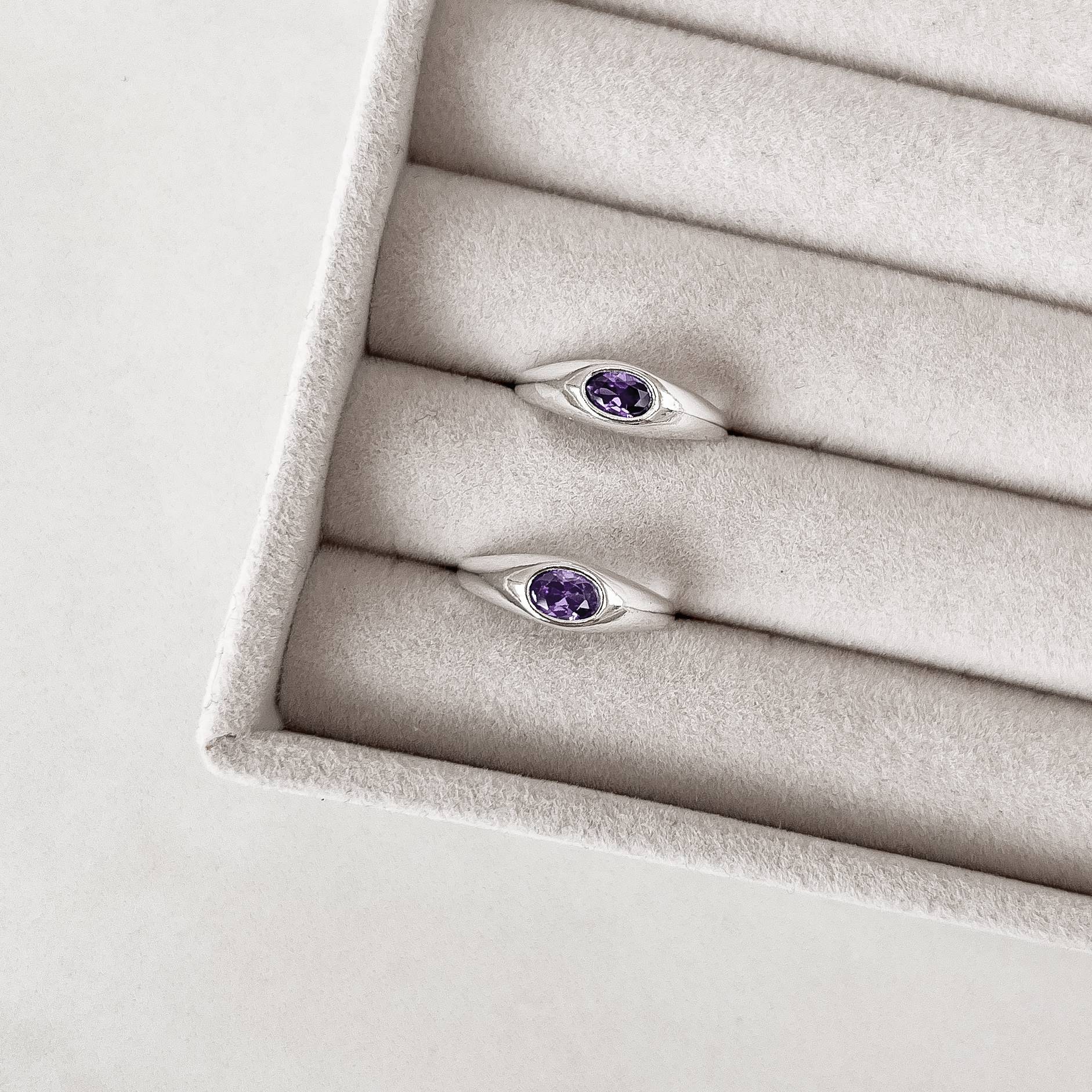Anel zircônia oval ametista