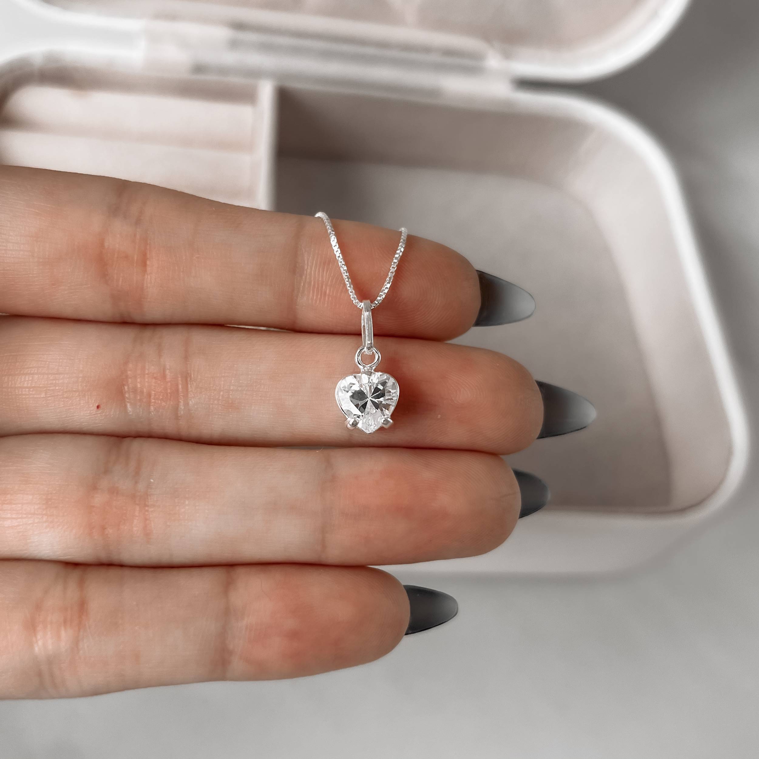 Imagem Colar pingente zircônia coração cristal 5mm 45cm