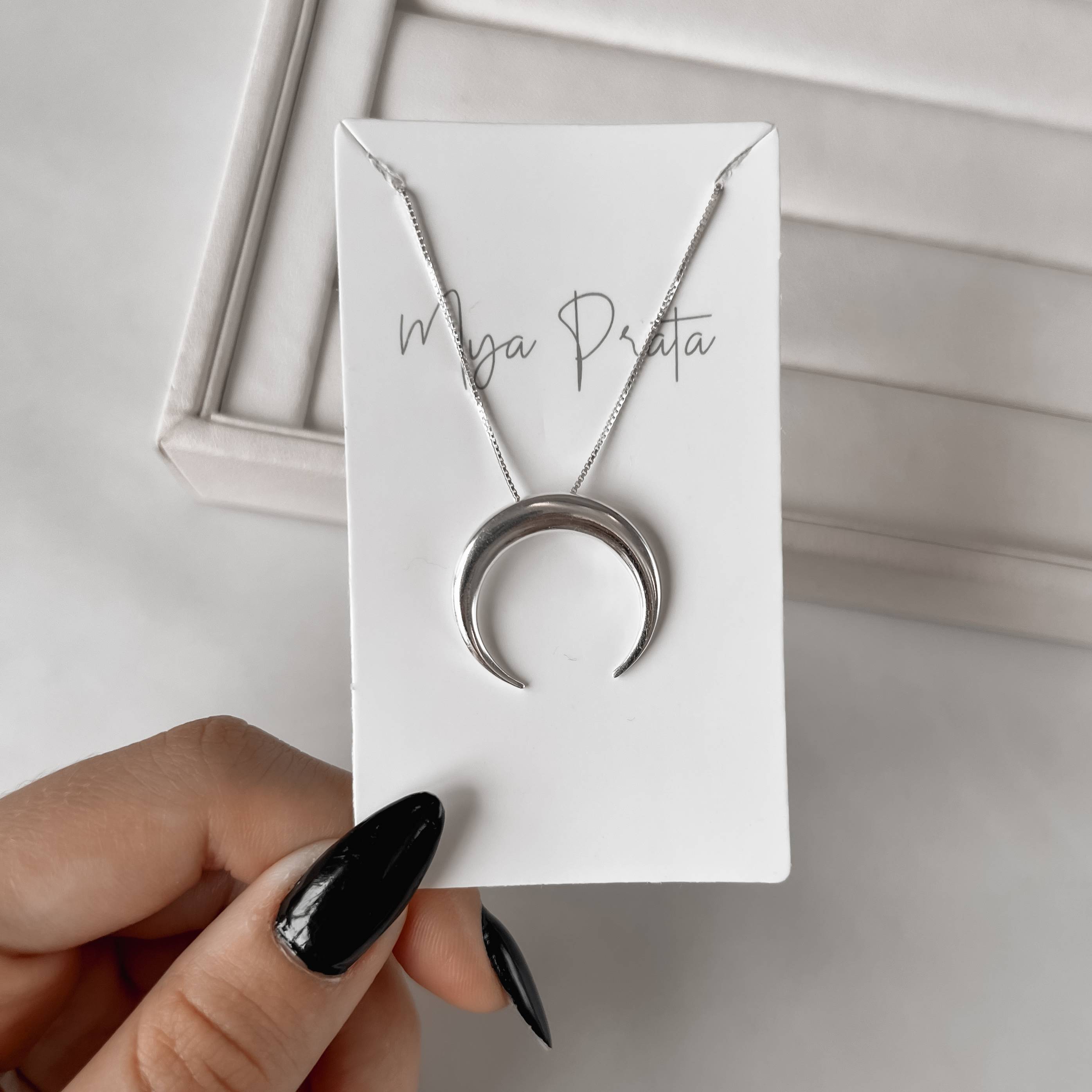 Imagem Secundária Colar lua invertida pesada 24mm 45cm