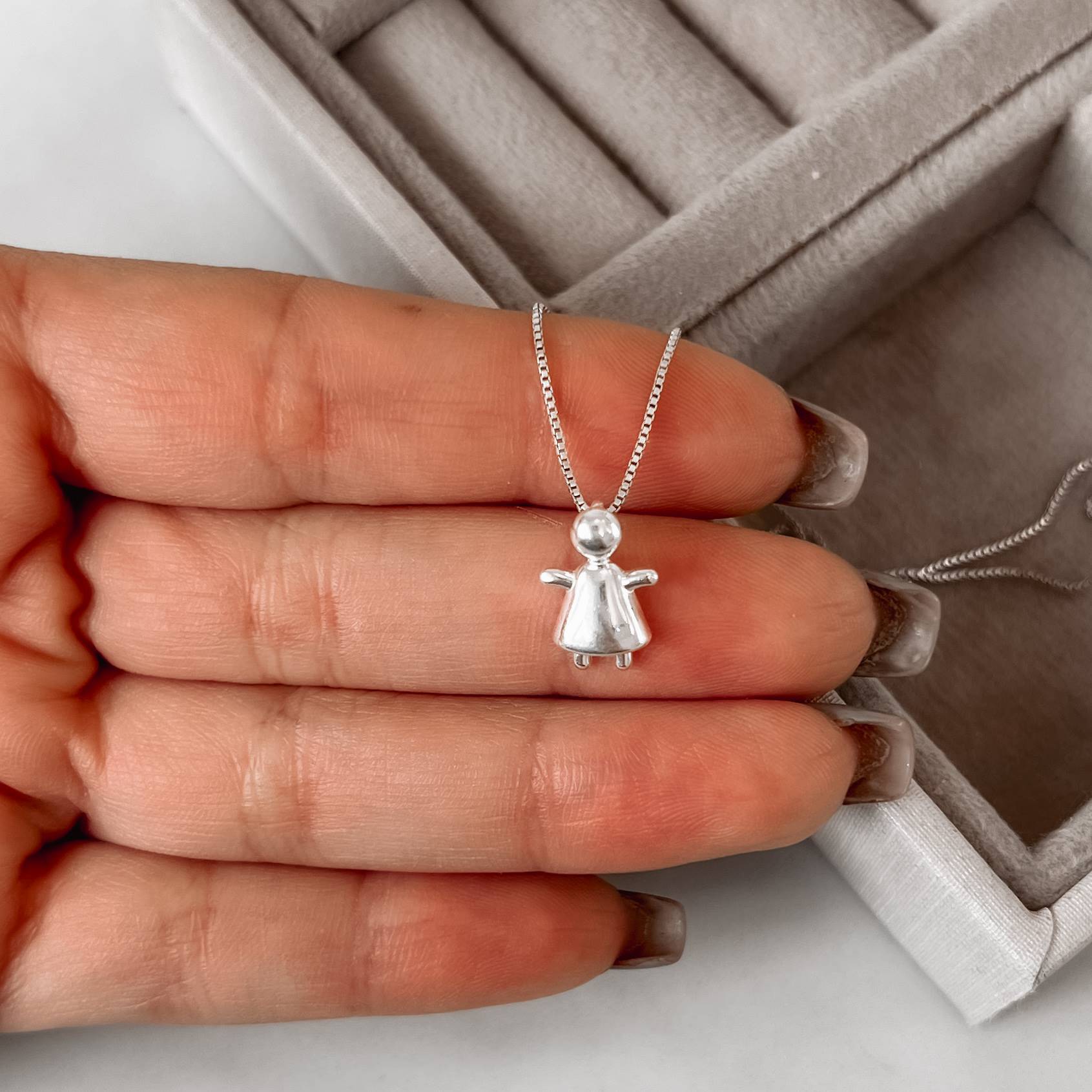 Imagem Secundária Colar pingente menina 13mm 45cm