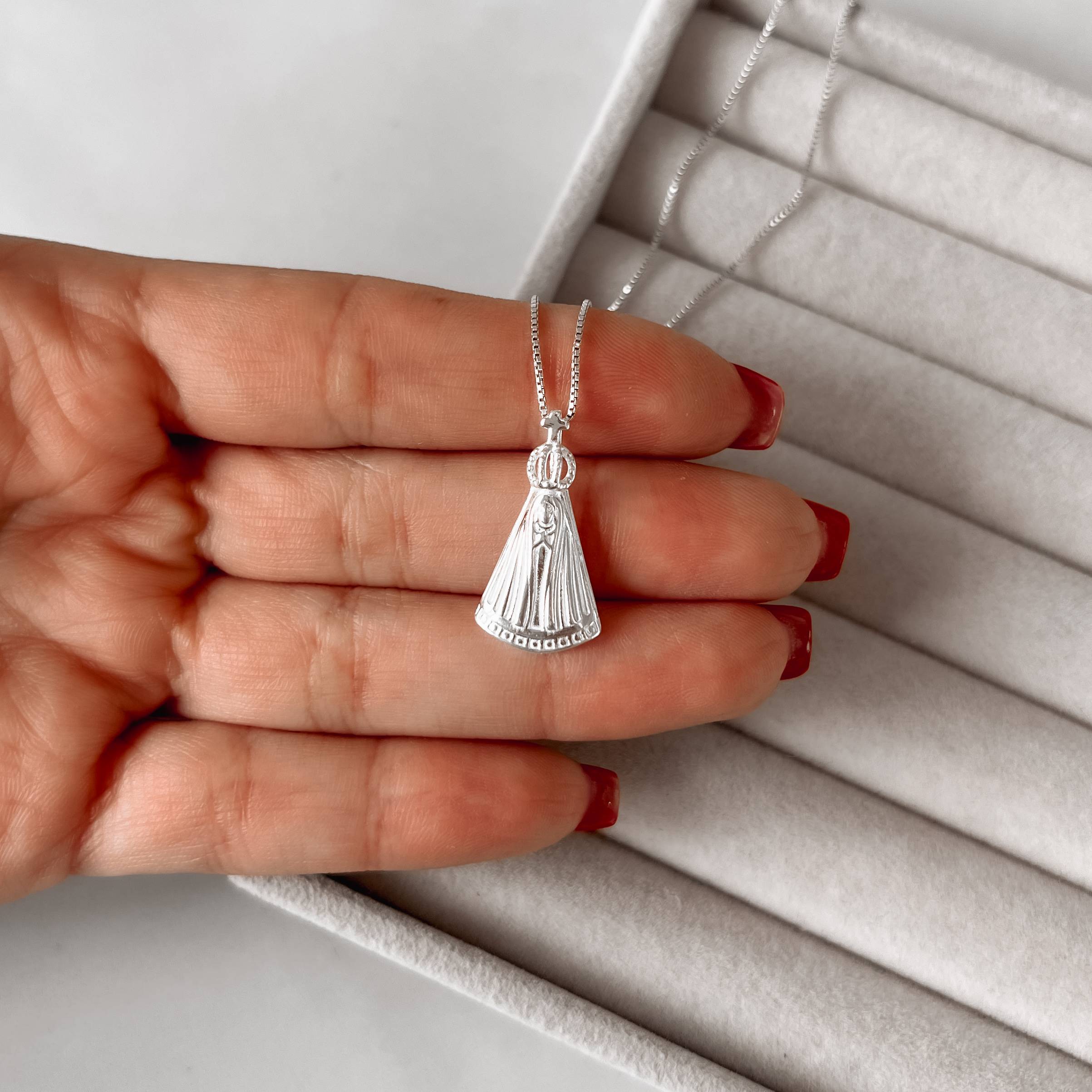 Imagem Secundária Colar pingente Nsa. Sra. Aparecida passante 23mm 45cm