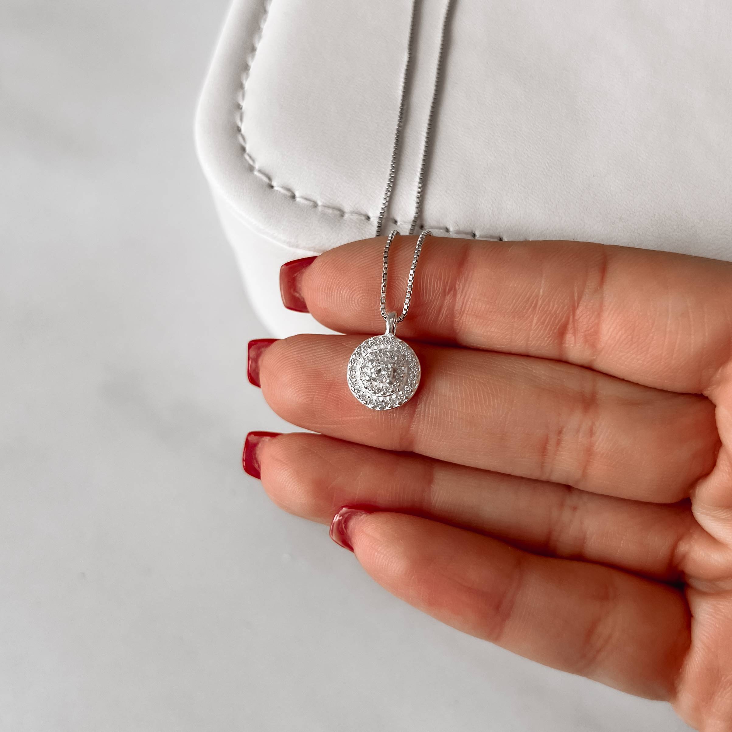 Imagem Colar pingente redondo cravejado 10mm 45cm