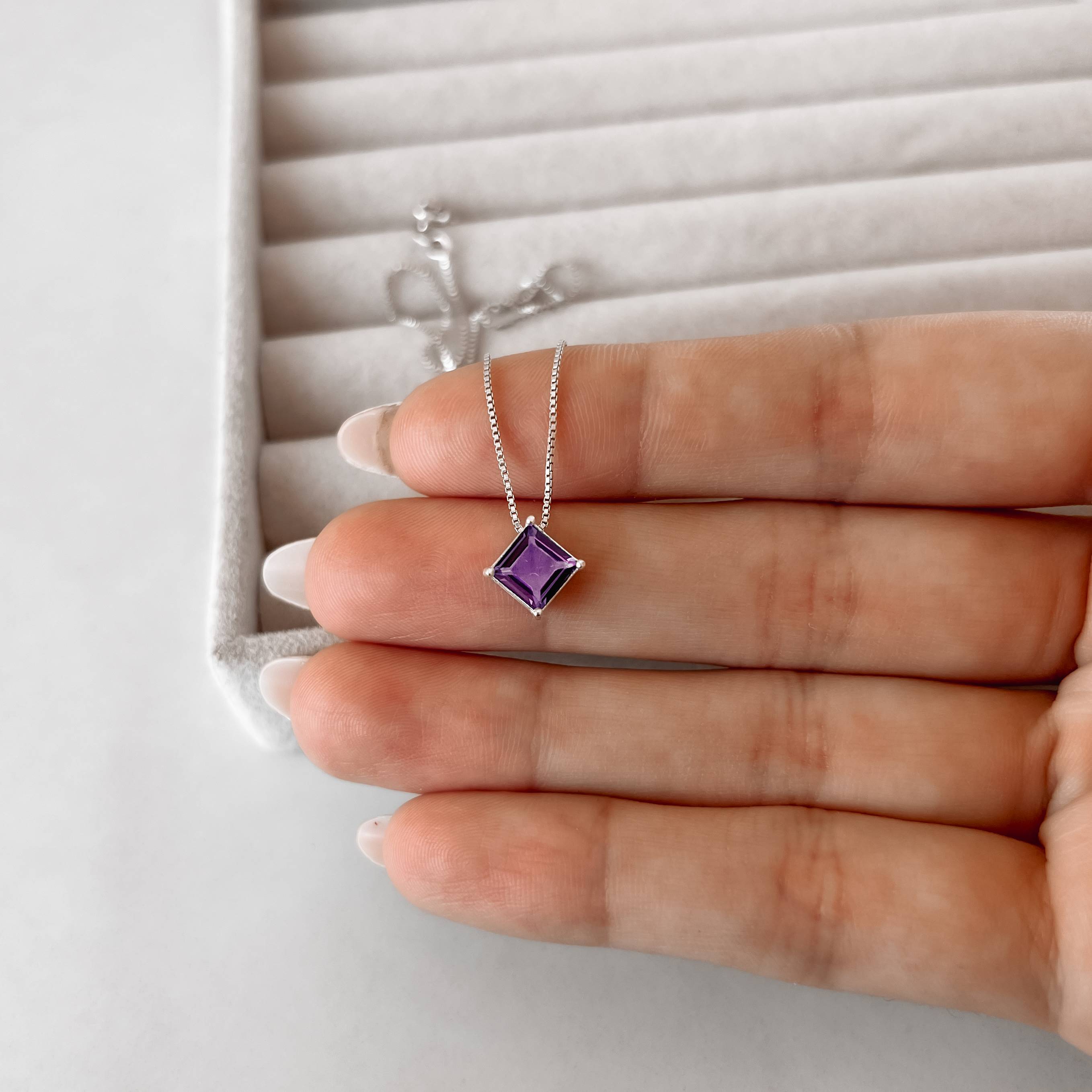 Imagem Secundária Colar zircônia losango ametista 10mm 45cm