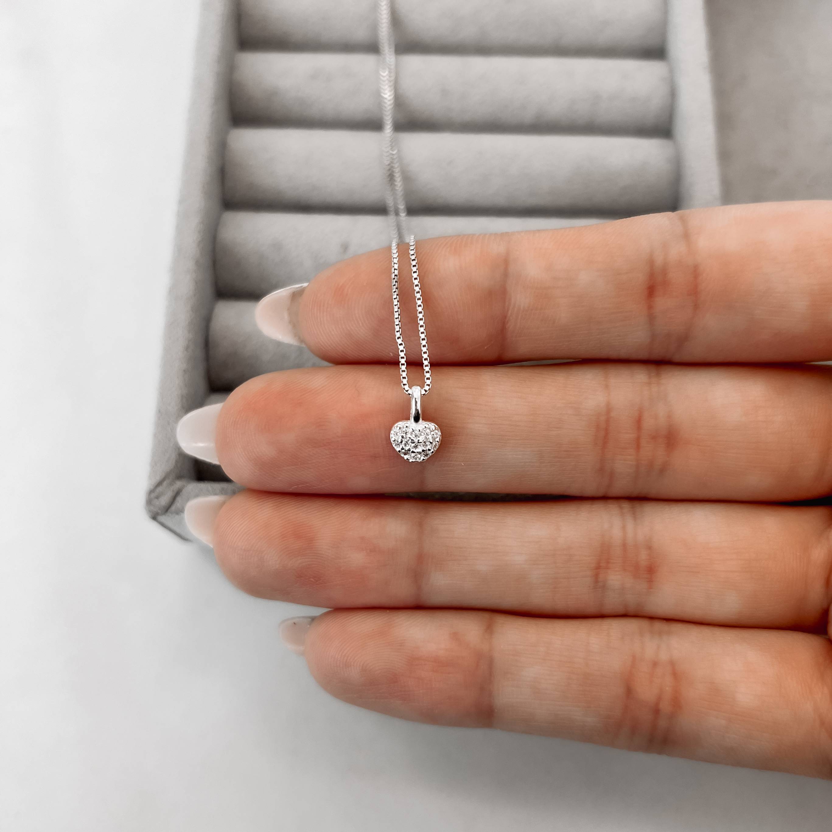 Imagem Secundária Colar pingente coração todo cravejado 6mm 40cm