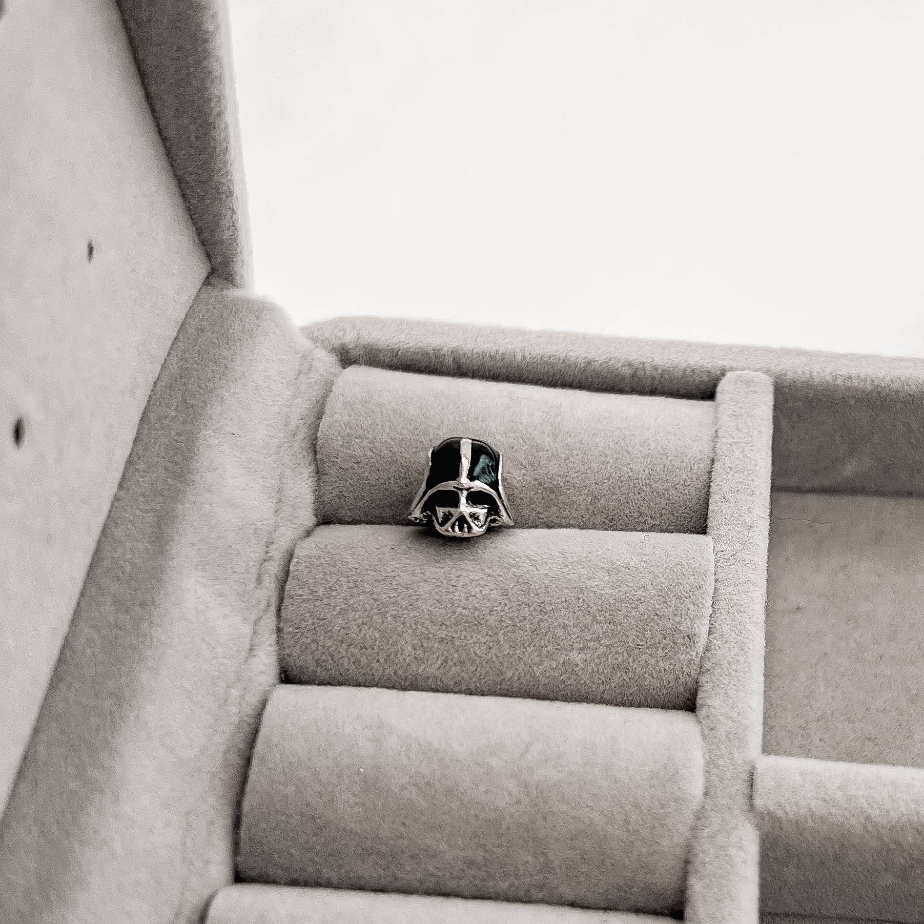 Imagem Secundária Berloque separador Darth Vader resina