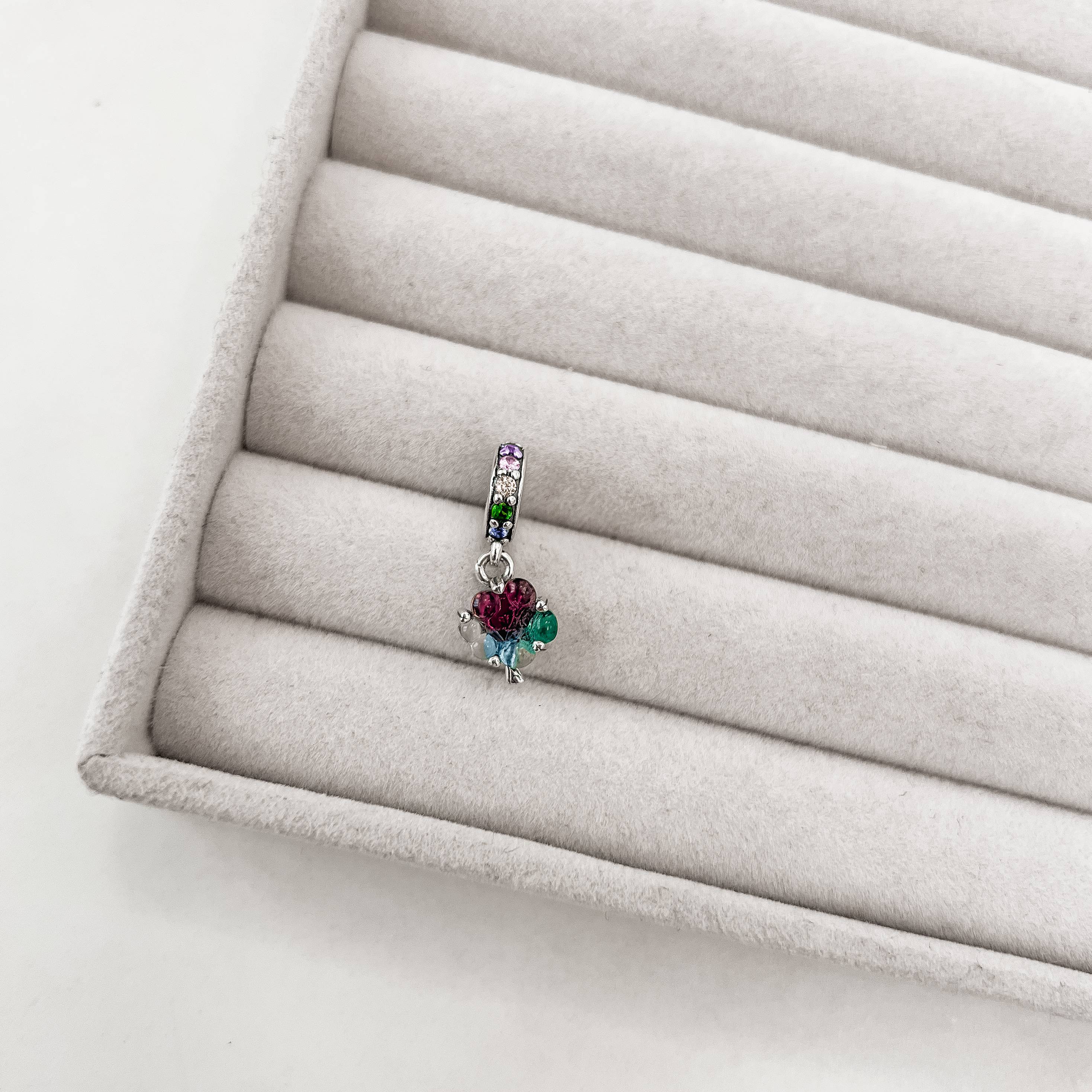 Imagem Berloque pingente árvore 11mm elo cravejado colorido escrito Life is wonderful envelhecido