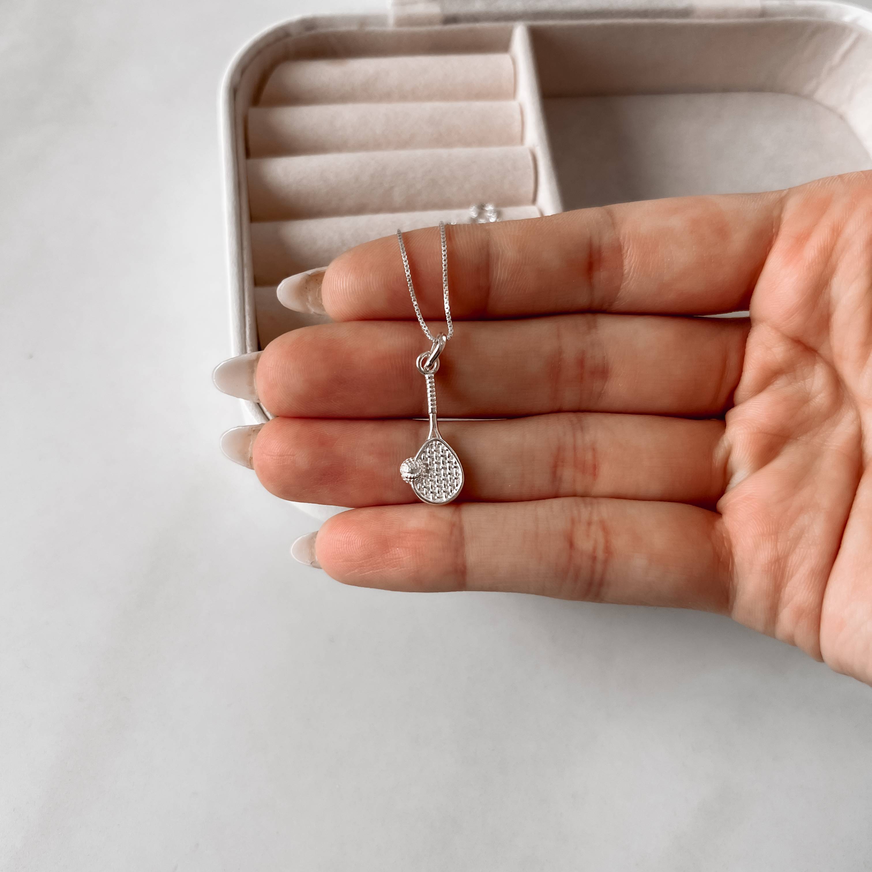 Imagem Secundária Colar pingente raquete e bola de tênis 20mm 45cm