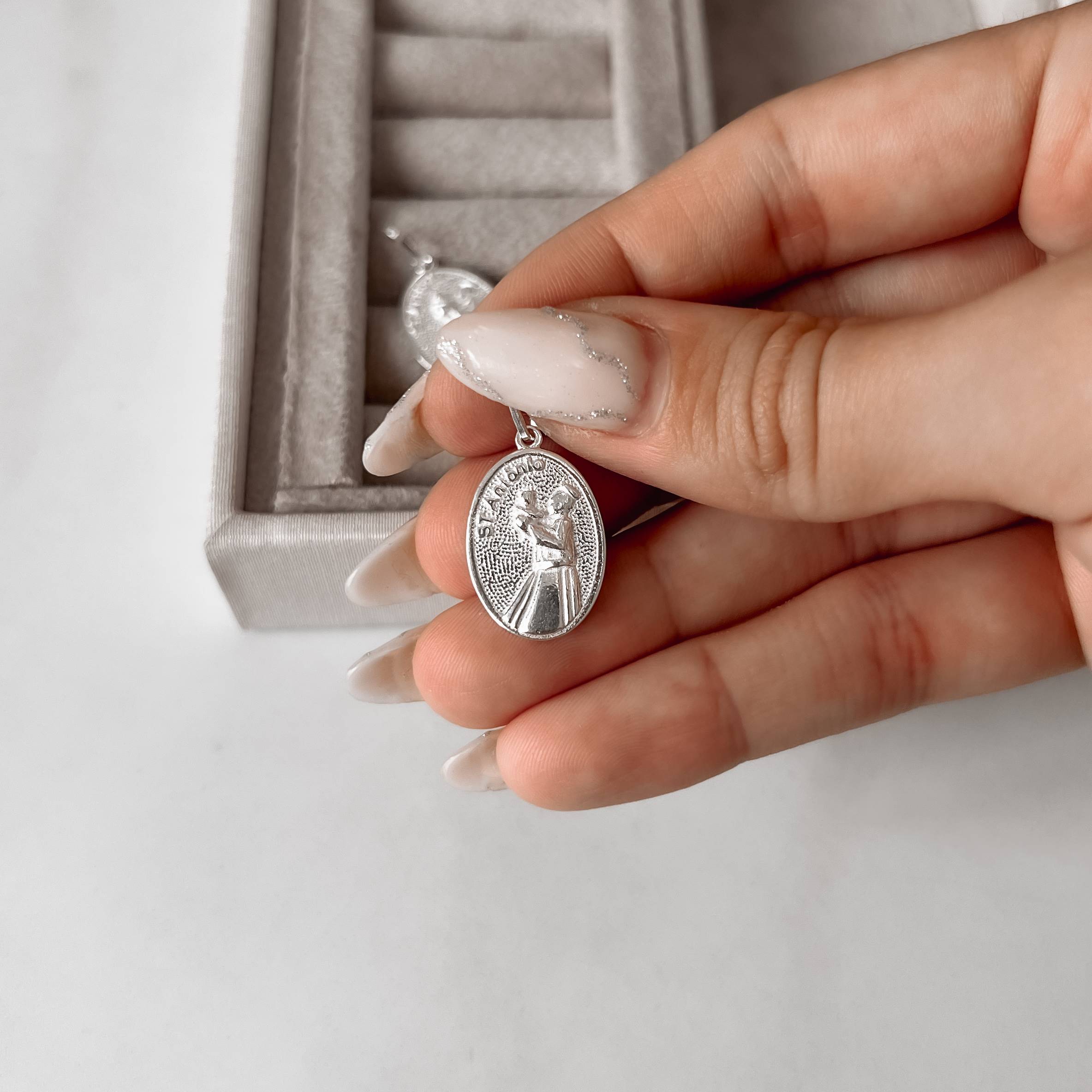 Imagem Secundária Pingente medalha St Antônio 20mm