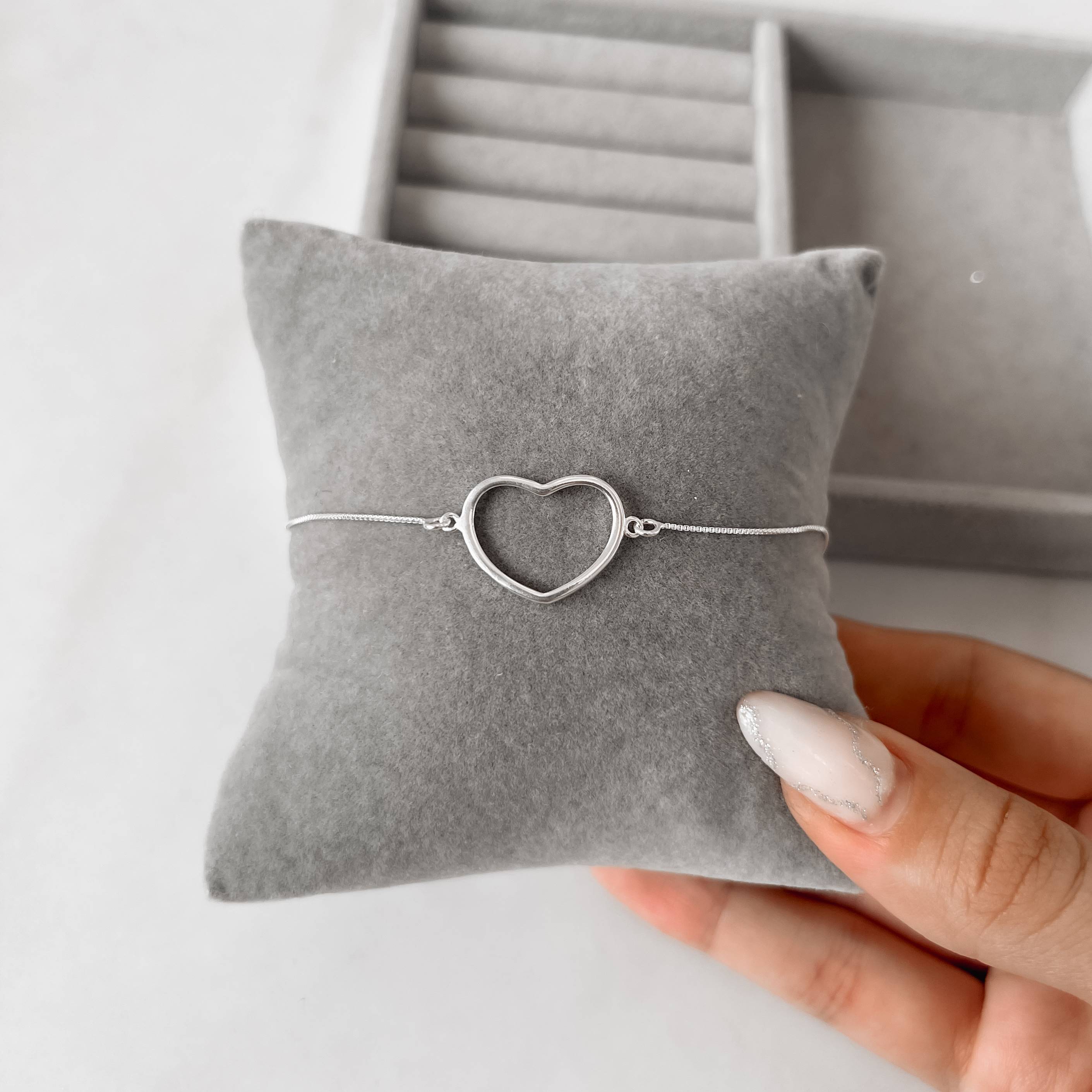 Pulseira entremeio coração vazado 18mm