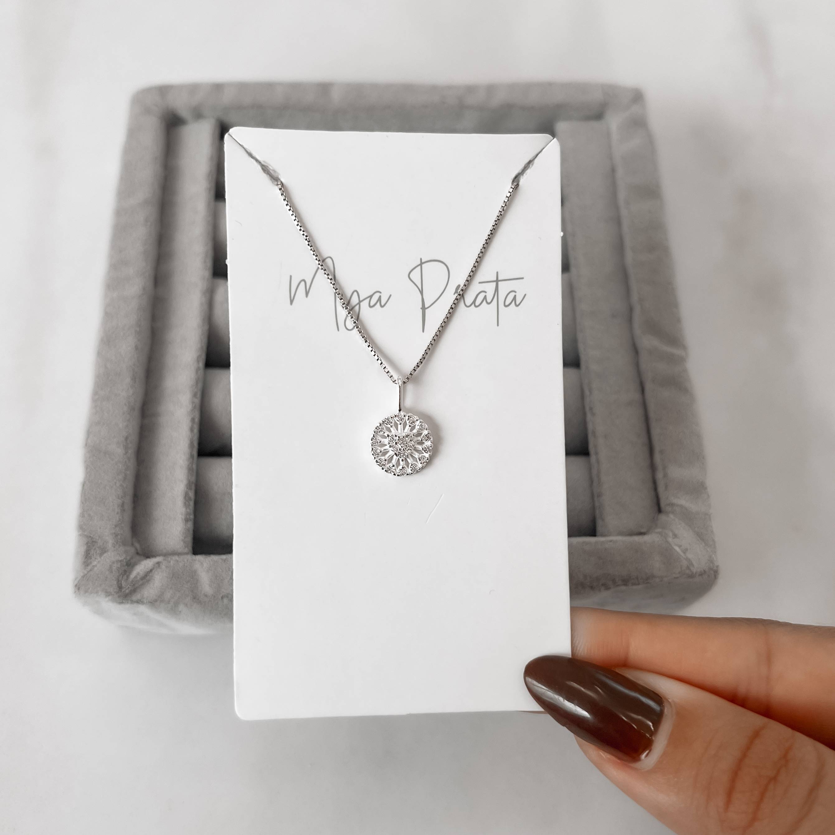 Imagem Colar pingente medalha coração cravejado 13mm 45cm