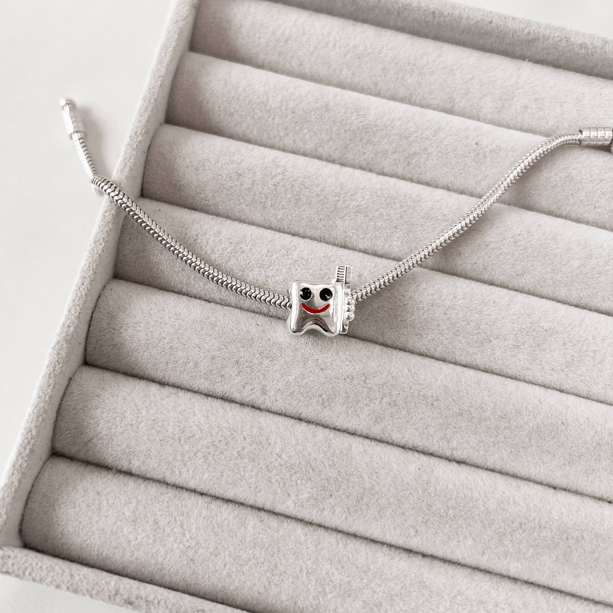 Imagem Secundária Berloque separador dente com escova 13mm resina