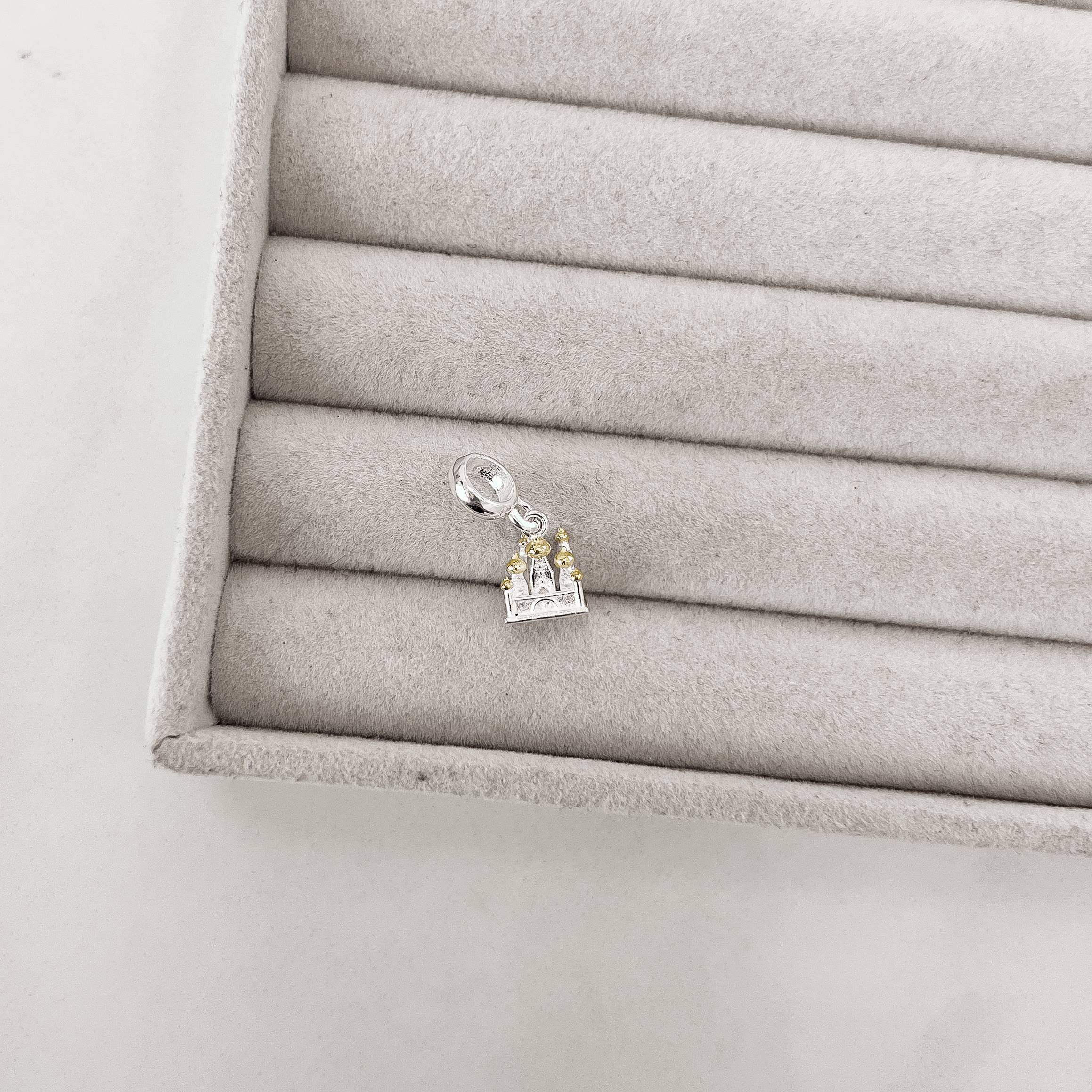 Imagem Secundária Berloque pingente castelo 8mm detalhe ródio