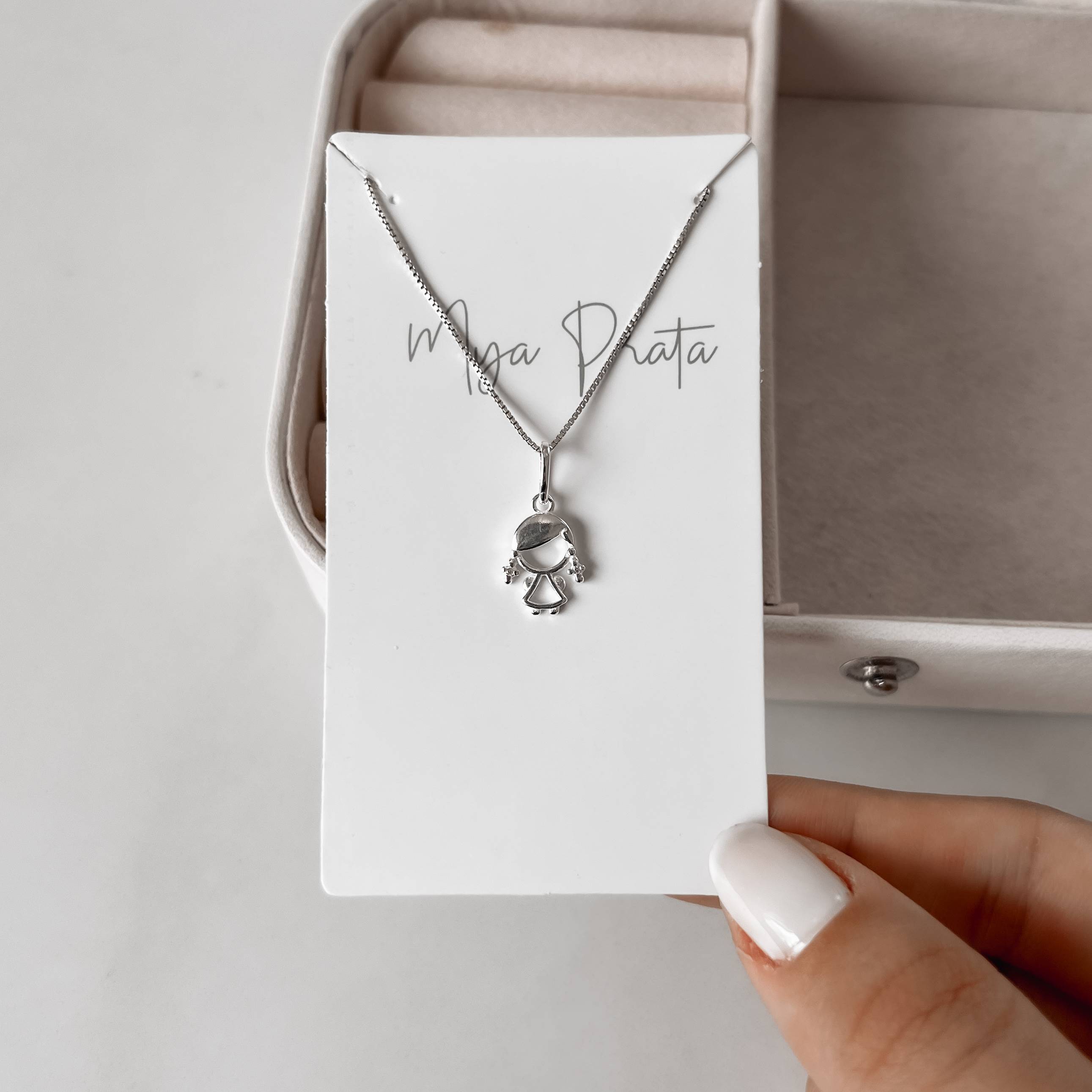 Imagem Secundária Colar pingente menina detalhe zircônias 11mm 45cm