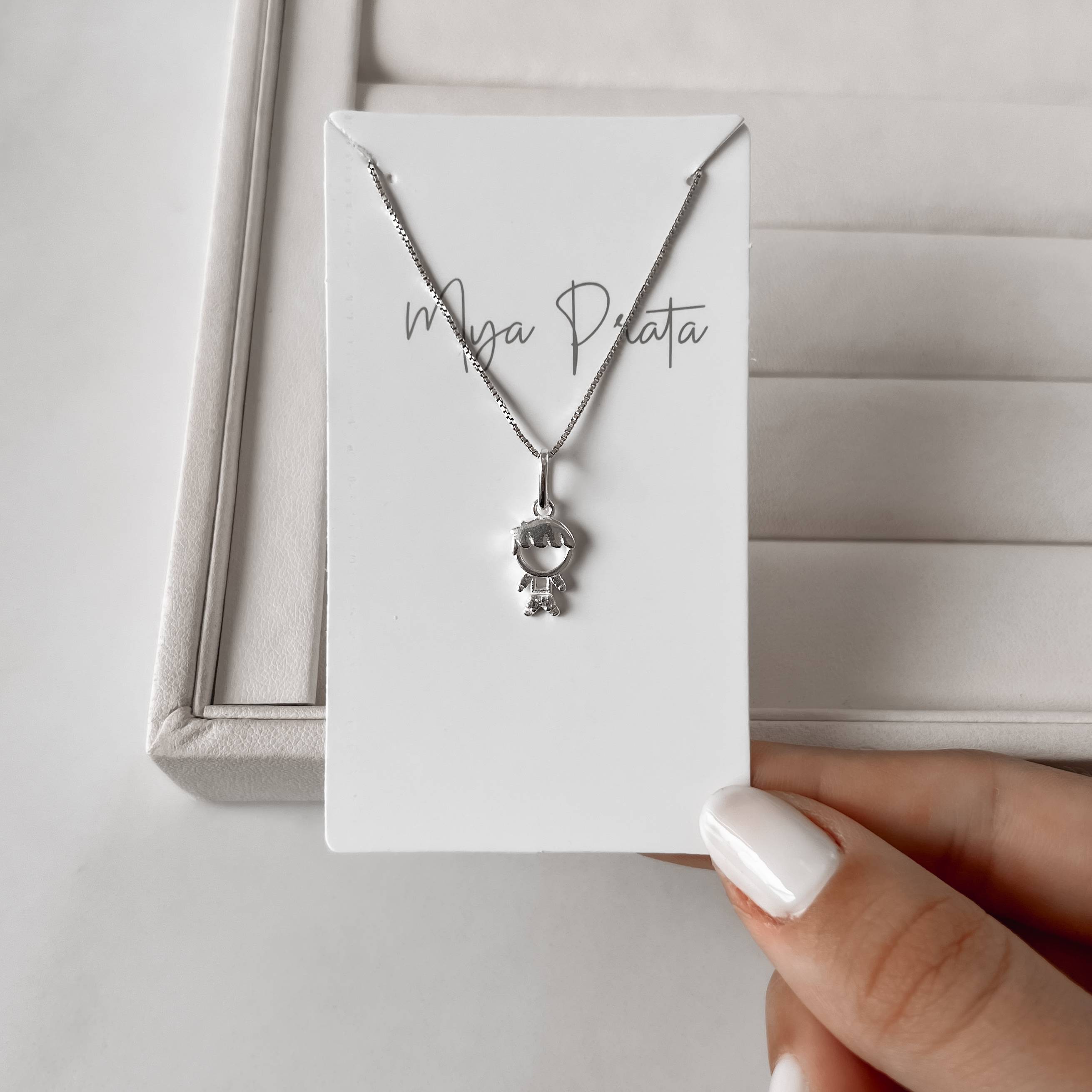 Imagem Colar pingente menino detalhe zircônias 11mm 45cm