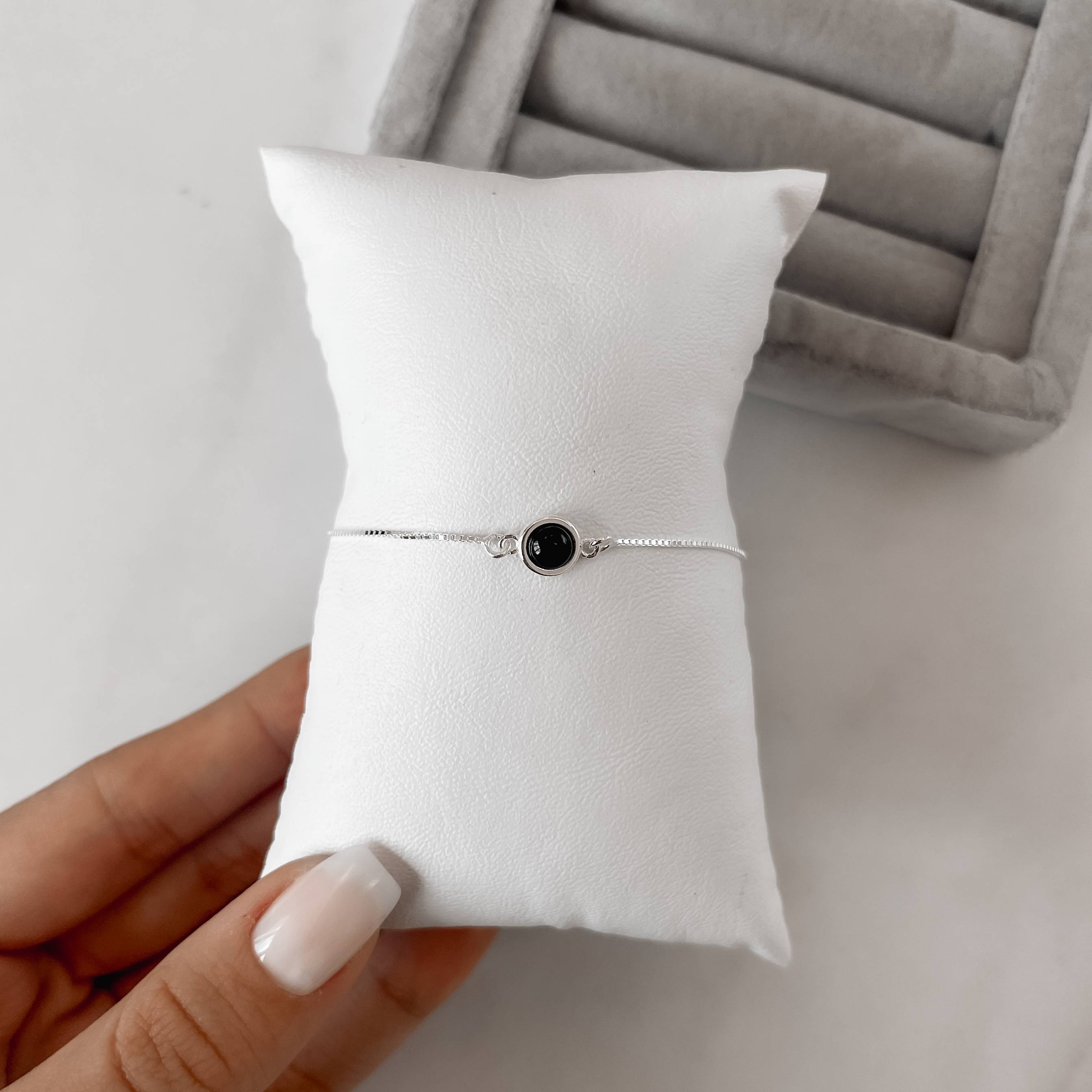 Imagem Secundária Pulseira entremeio pedra ônix 7mm v15 16cm com alongadora