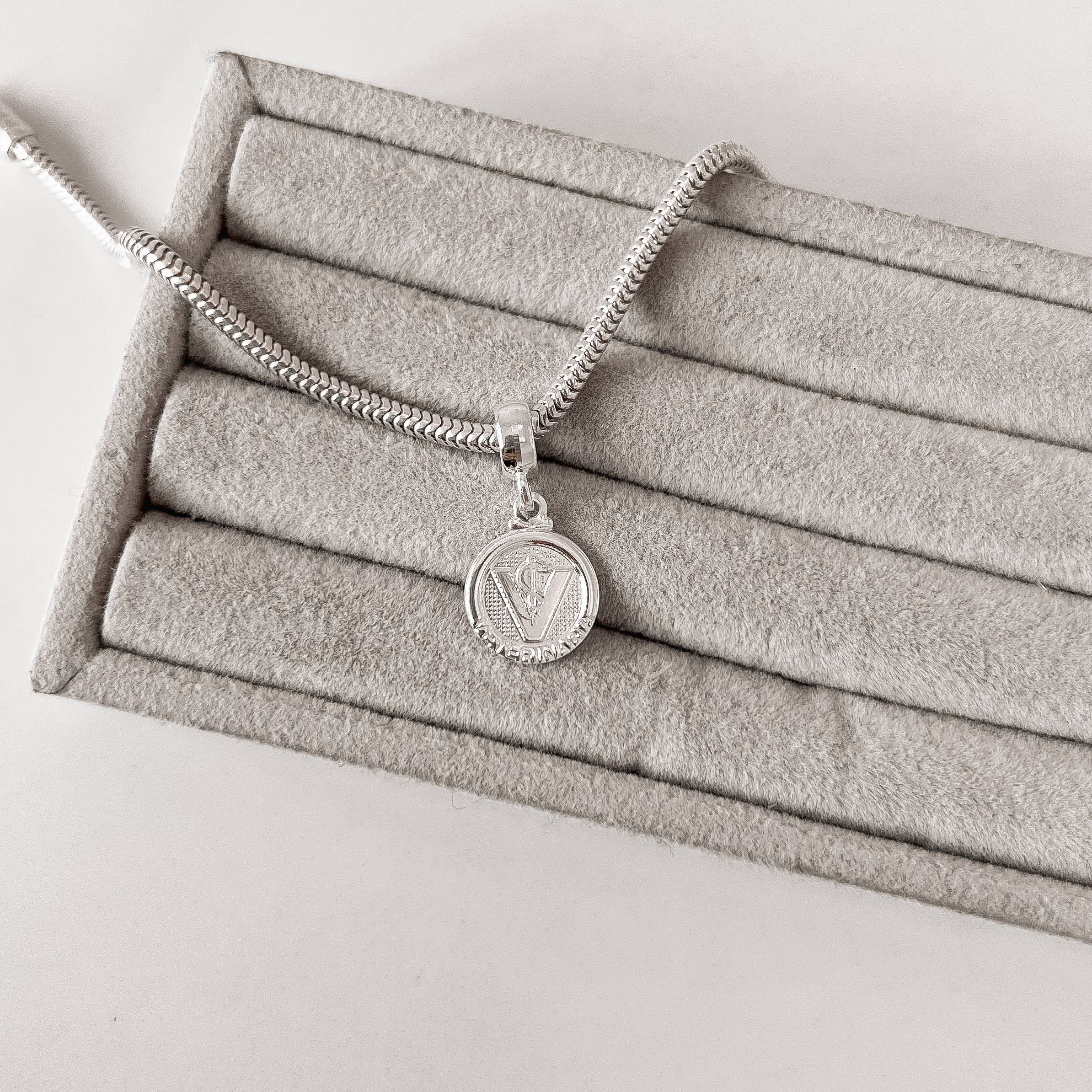 Berloque pingente medalha Veterinária 14mm