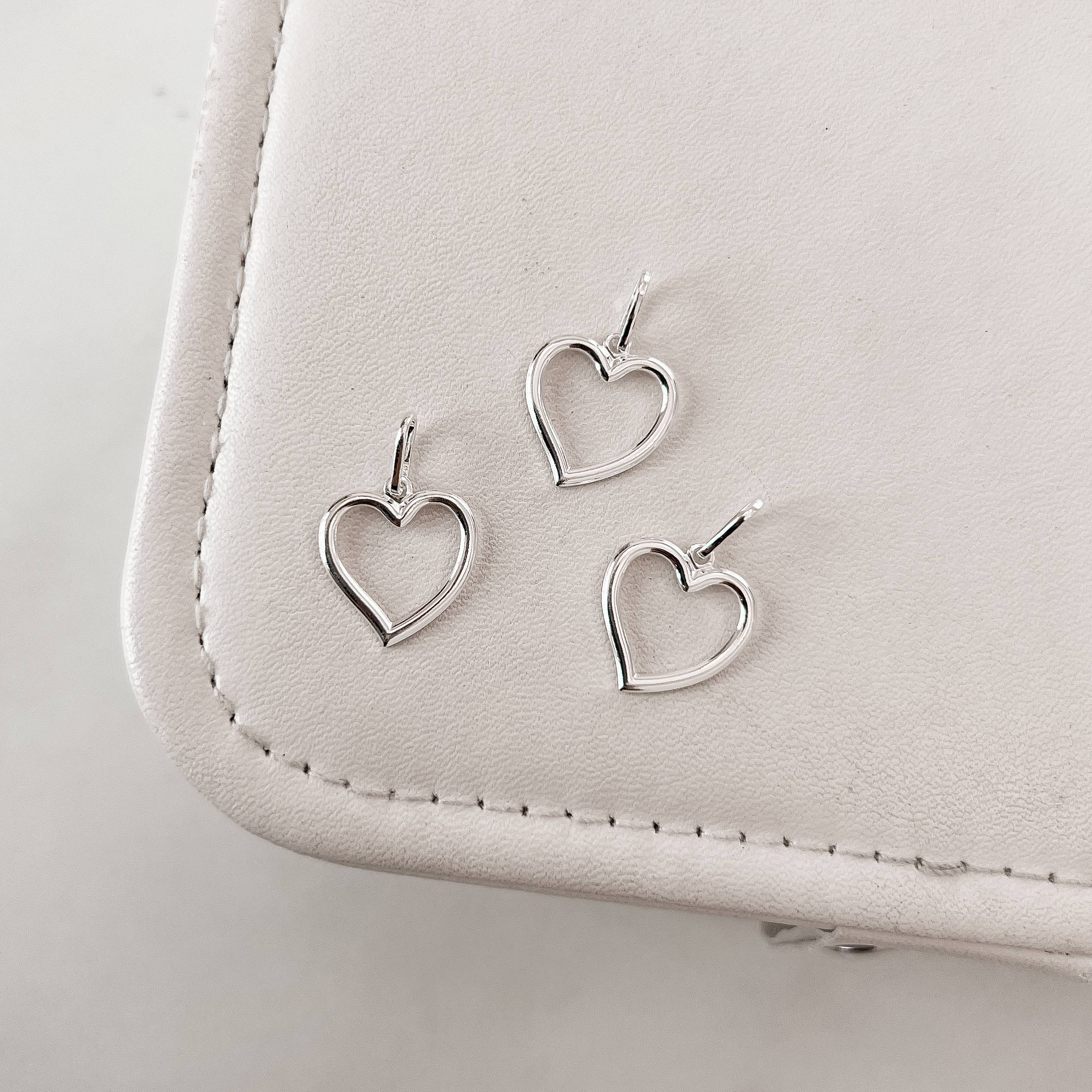 Imagem Secundária Pingente coração vazado direito 15mm