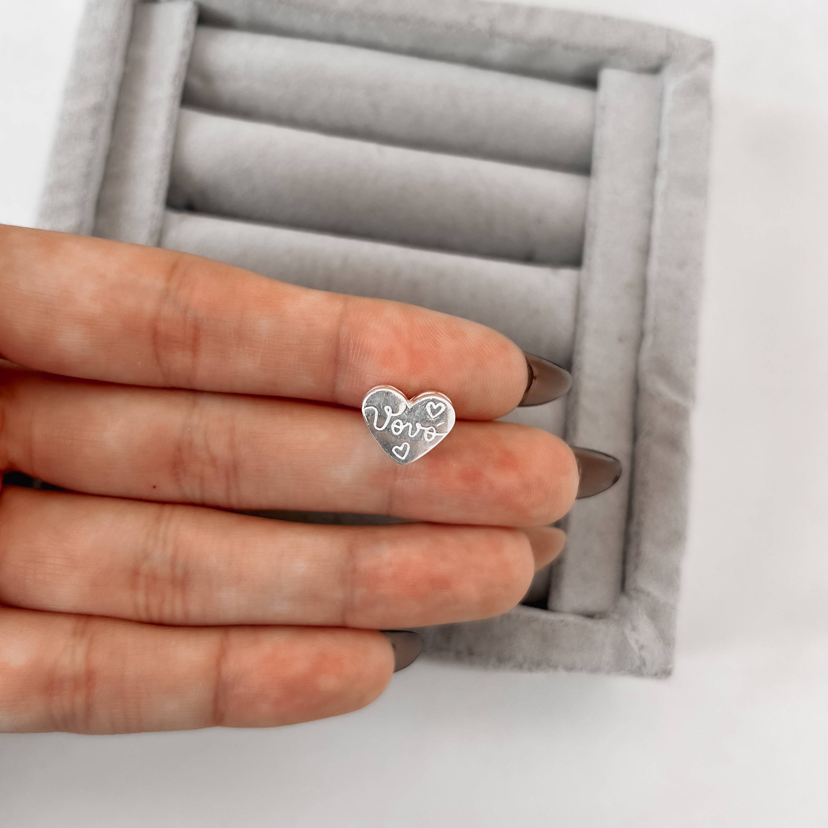 Imagem Secundária Berloque separador coração escrito vovó 12mm