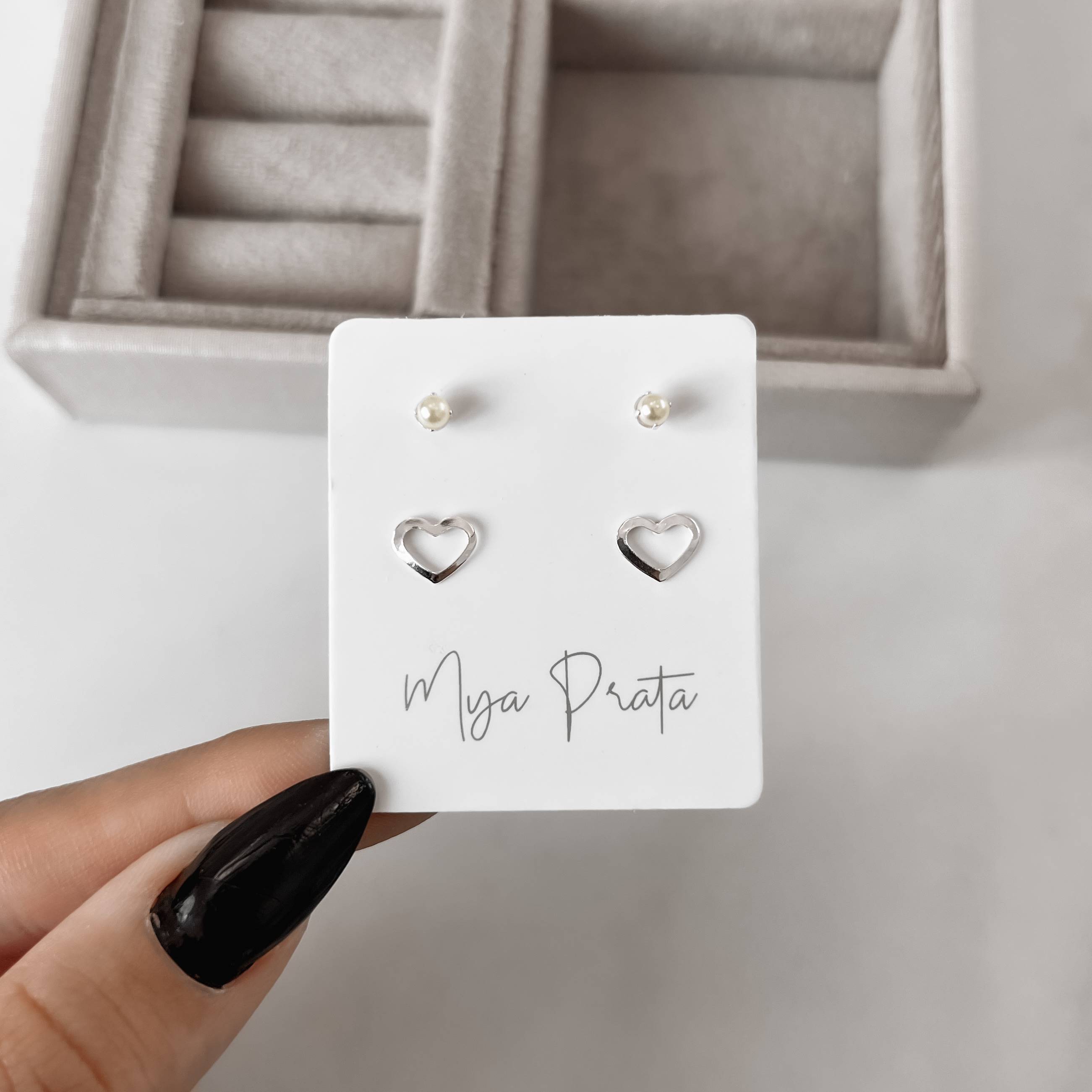 Imagem Secundária Dupla pérola 3mm e coração vazado 8mm