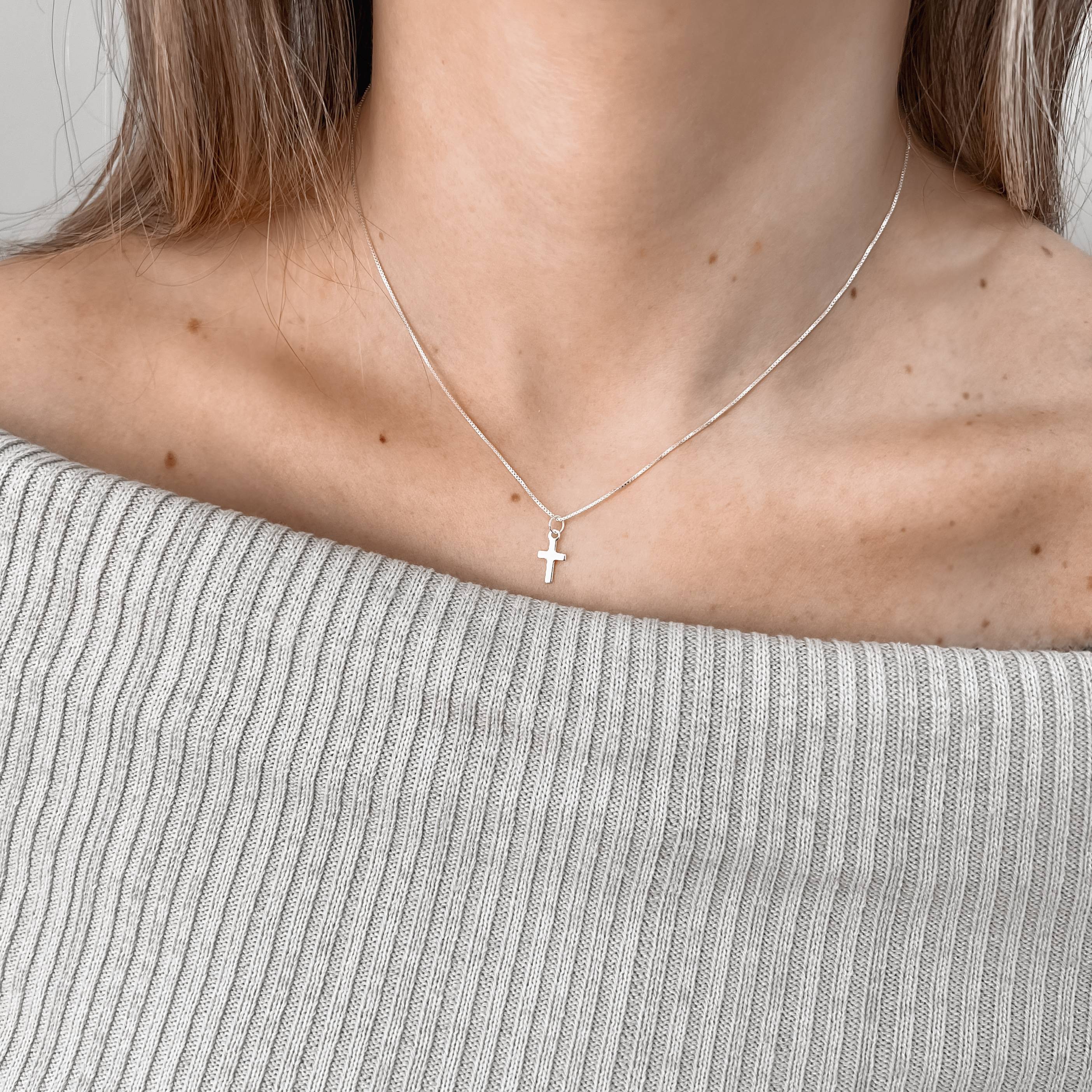 Imagem Secundária Colar pingente cruz 11mm 40cm