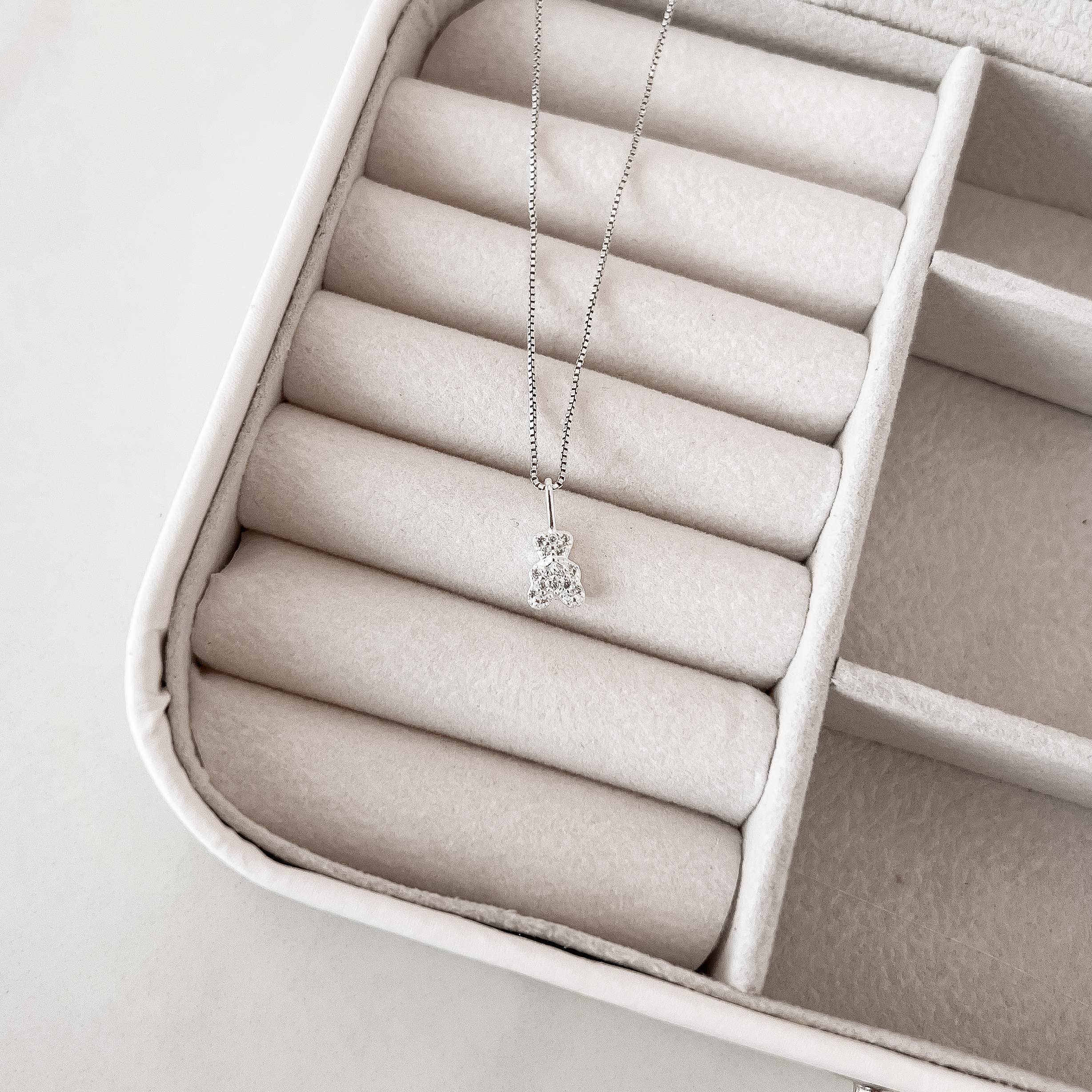 Imagem Colar pingente urso cravejado 8mm 40cm