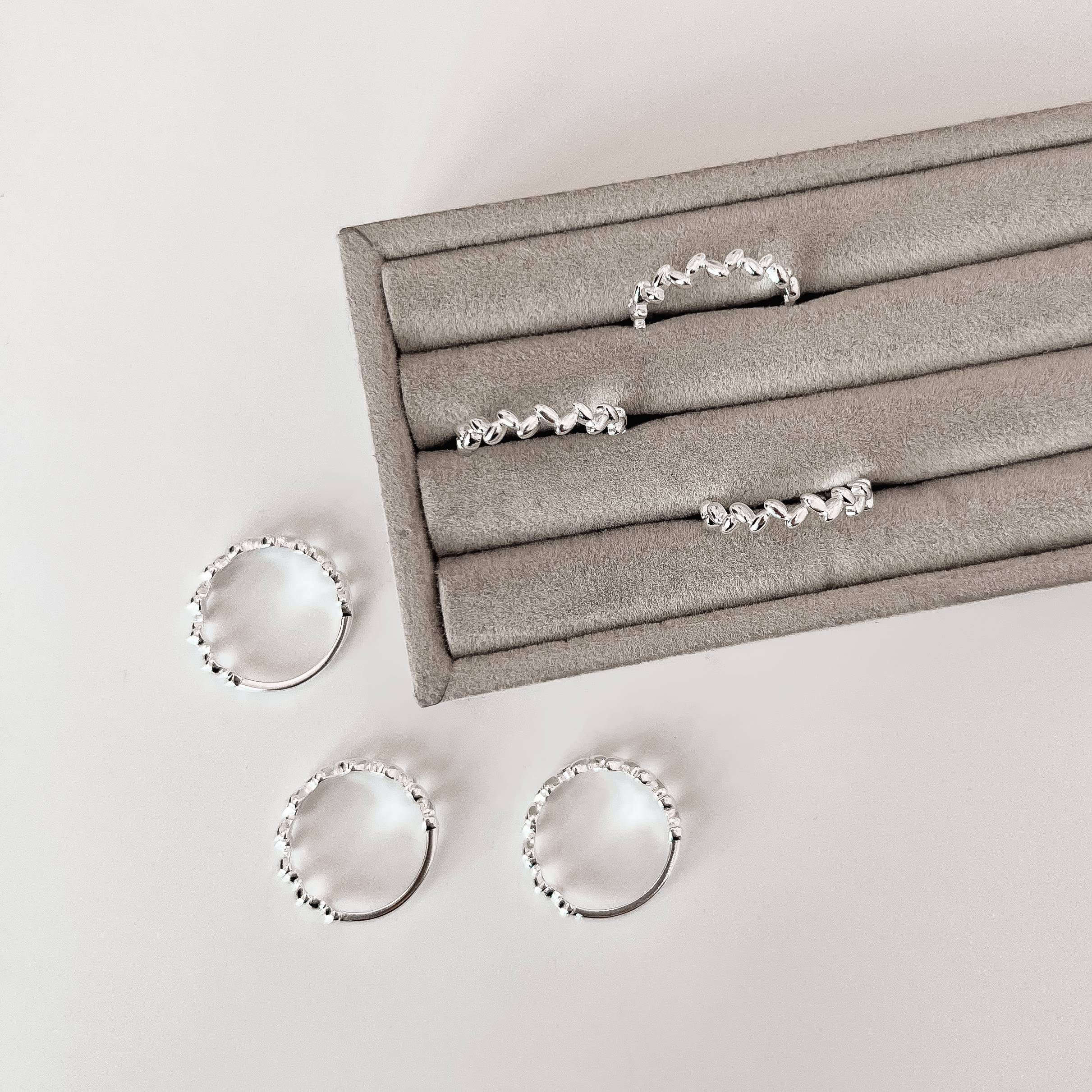 Imagem Secundária Anel detalhe zigzag