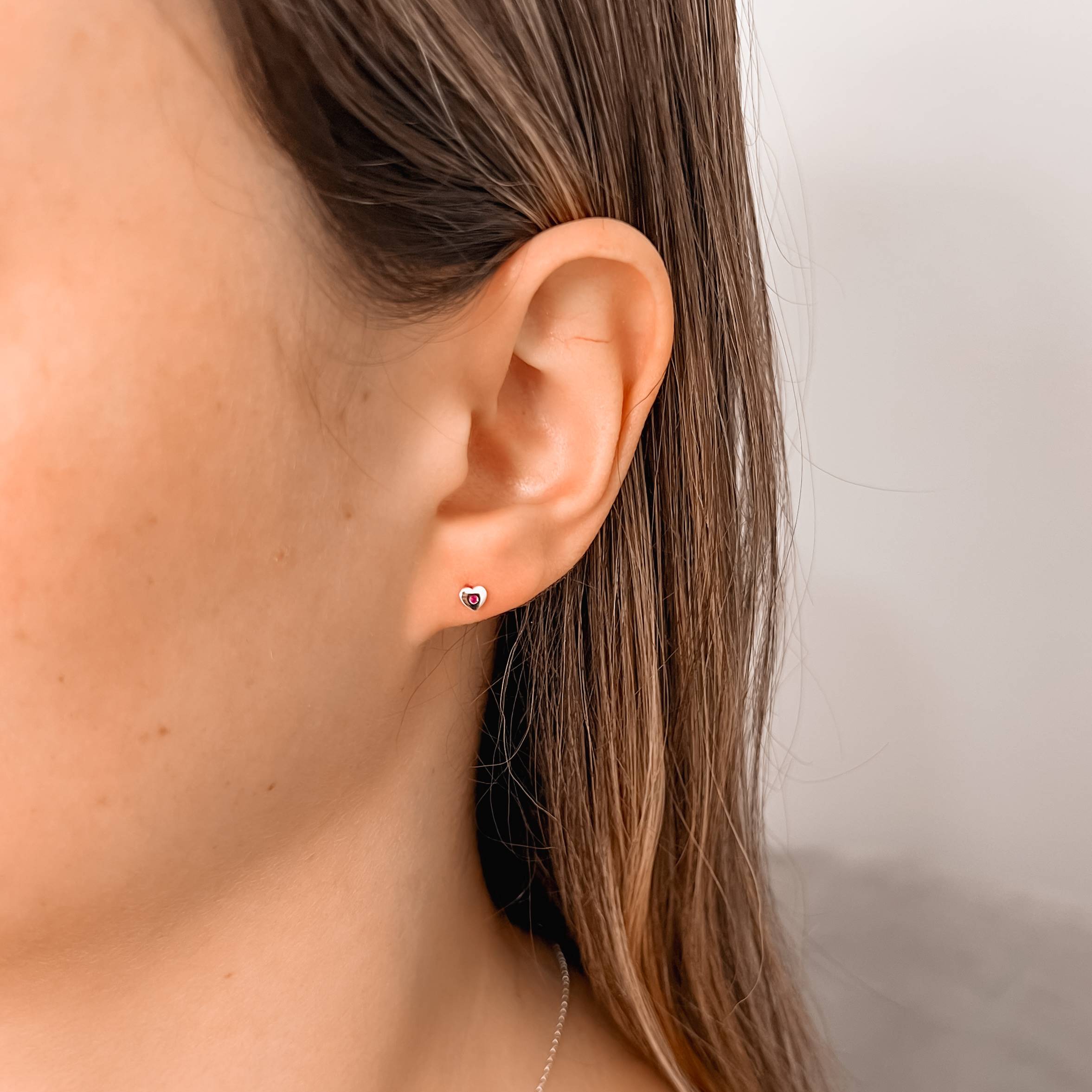 Imagem Secundária Conjunto brinco e colar coração detalhe zircônia cereja 45+5cm