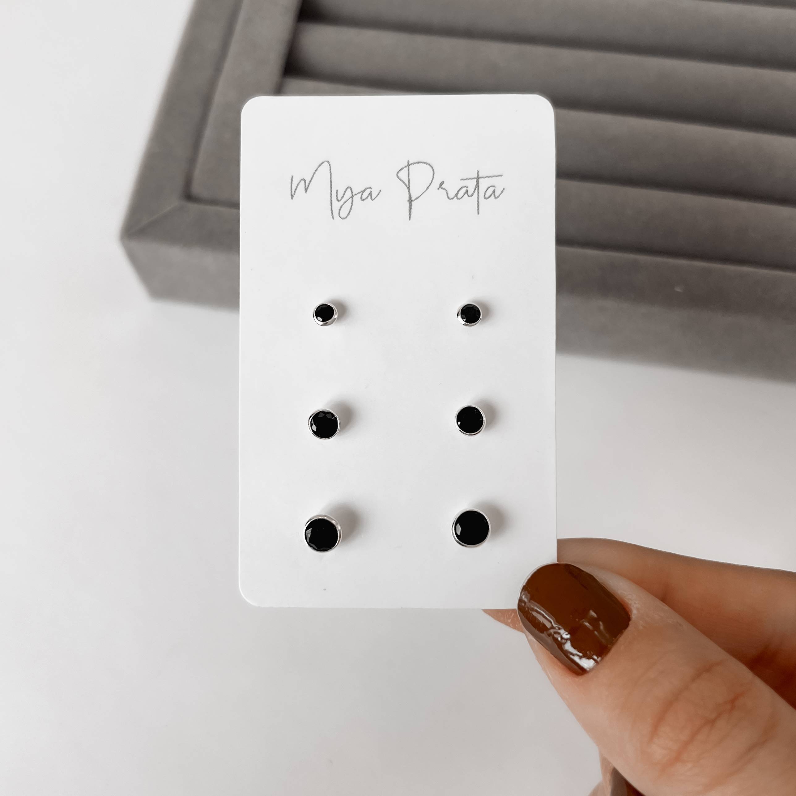 Imagem Secundária Trio zircônia redonda embutida 3, 4 e 5mm ônix