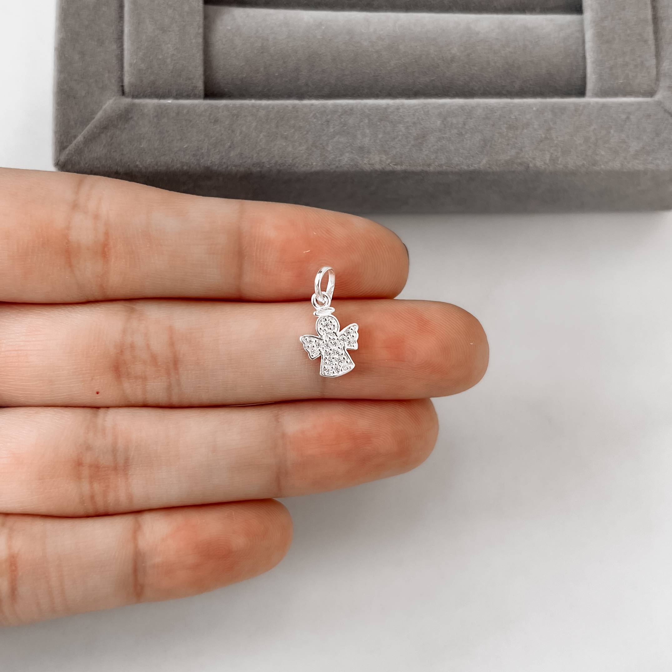 Imagem Secundária Pingente anjo cravejado 10mm