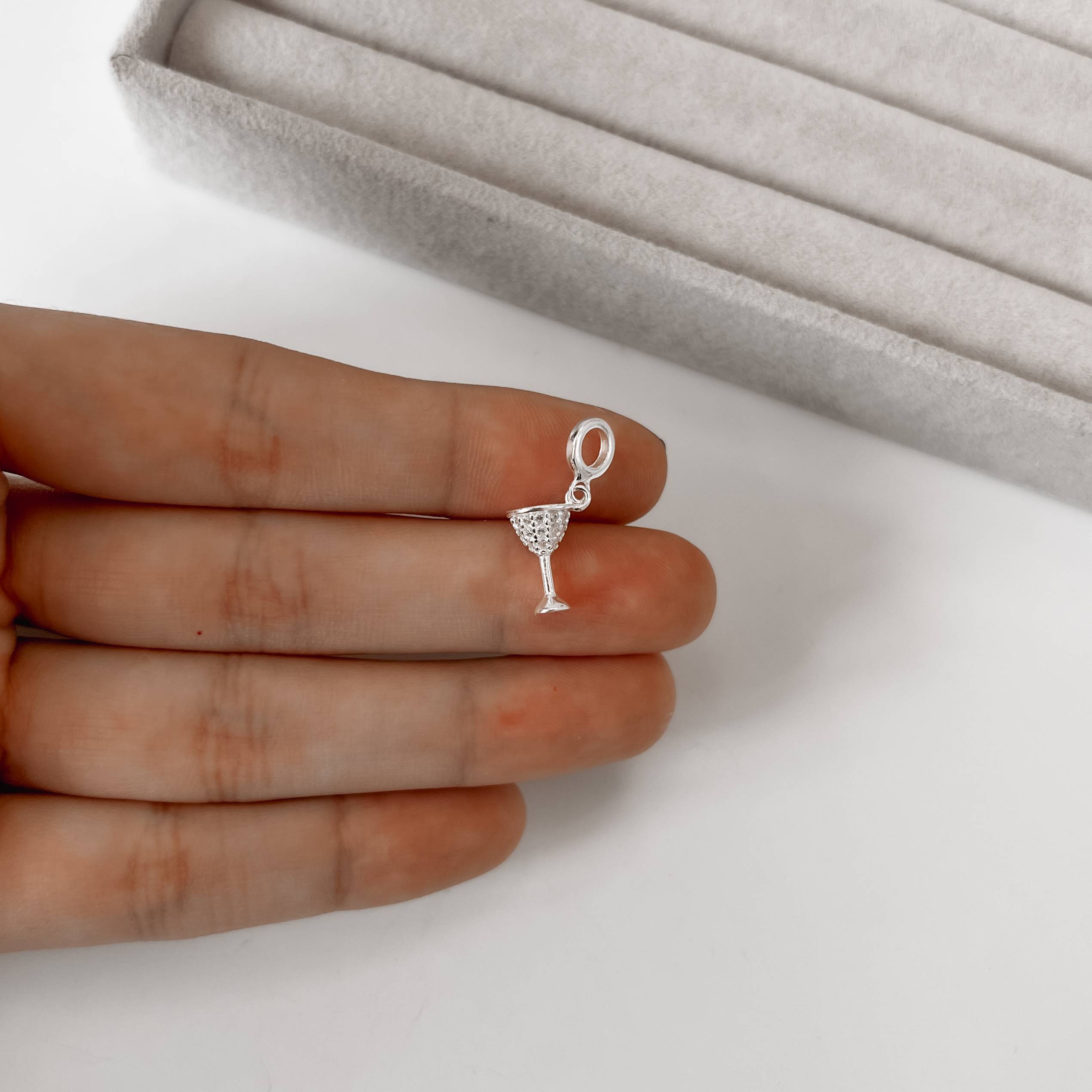 Imagem Secundária Berloque pingente taça cravejada 11mm