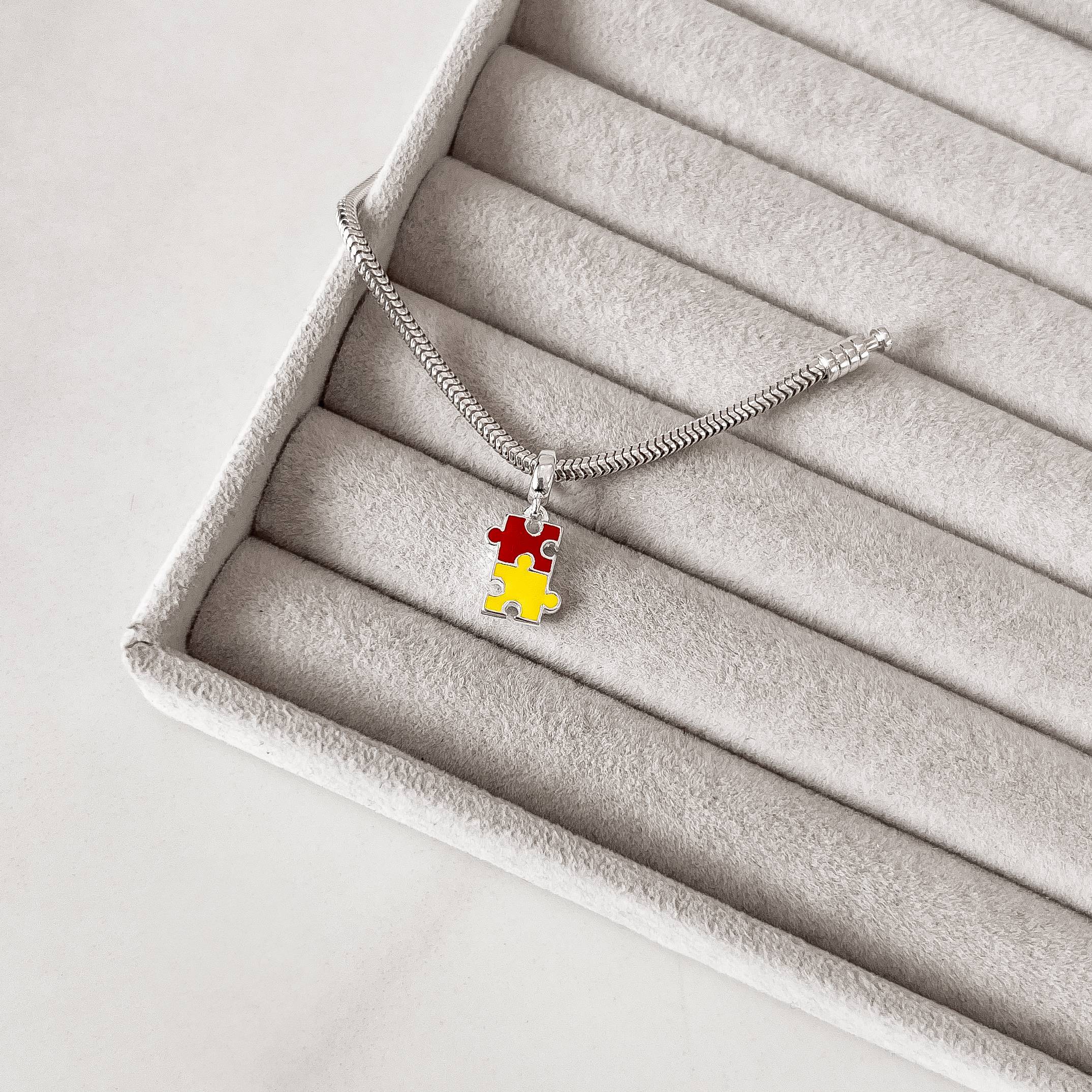 Imagem Berloque pingente símbolo autismo 13mm resina