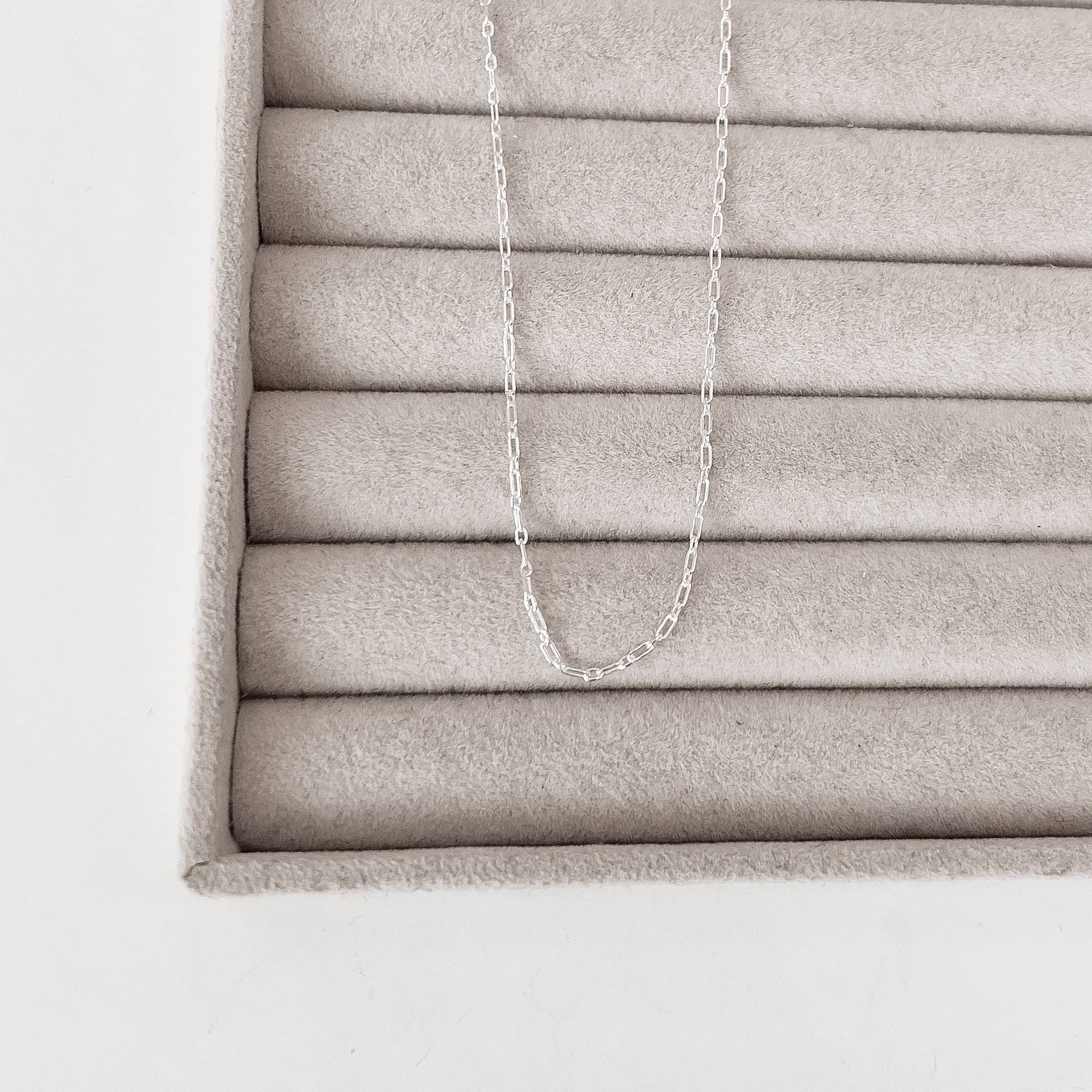 Imagem Secundária Corrente 1x1 cartier e cadeado 1.5 50cm